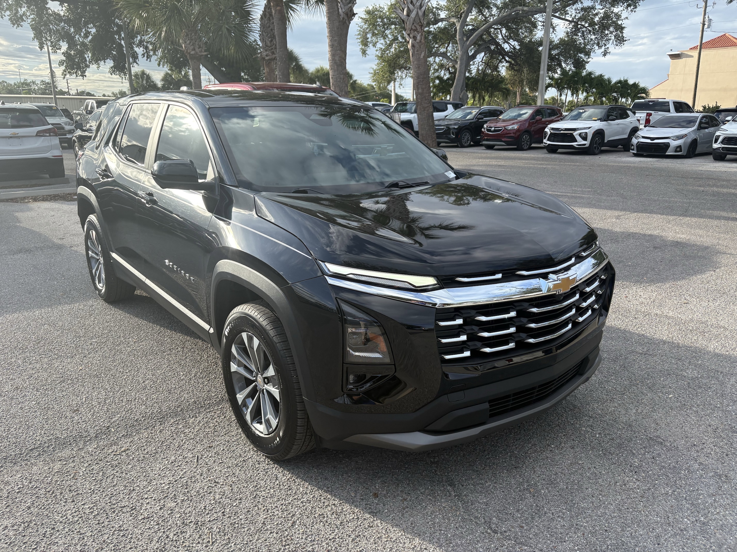 2025 Chevrolet Equinox LT 1.5T's photo