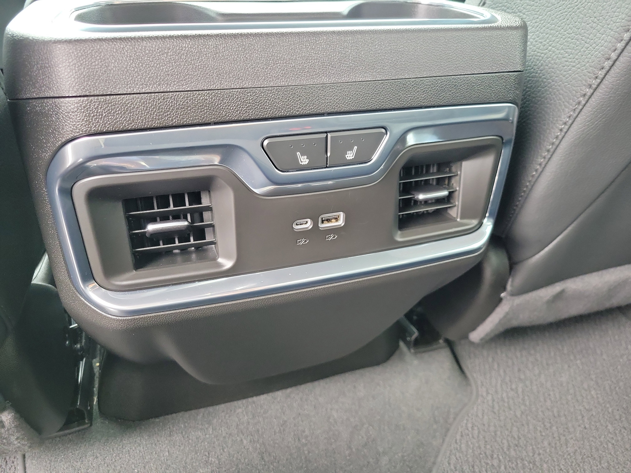 2024 GMC Sierra 2500HD Denali - Photo 15