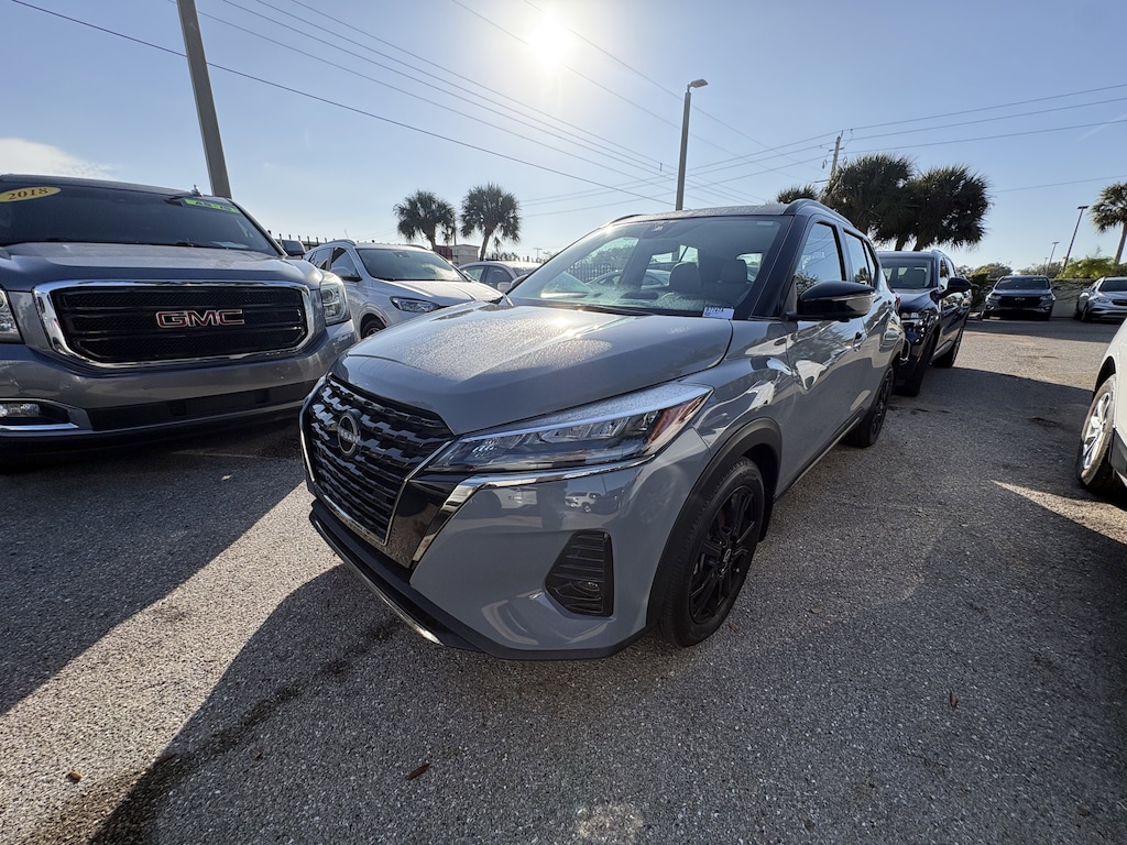 Used 2023 Nissan Kicks SR Xtronic CVT SUV