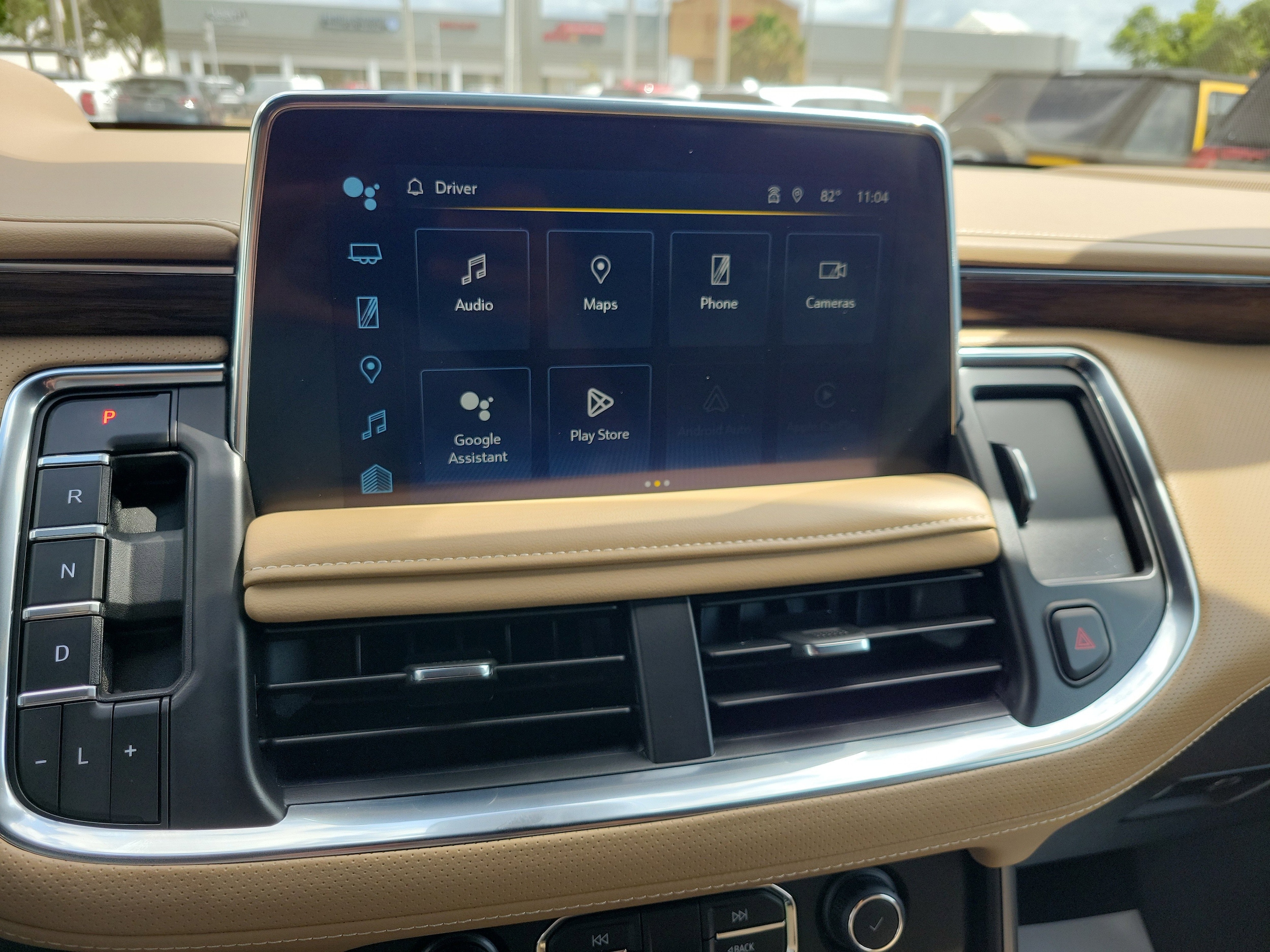 2024 Chevrolet Suburban Premier - Photo 19