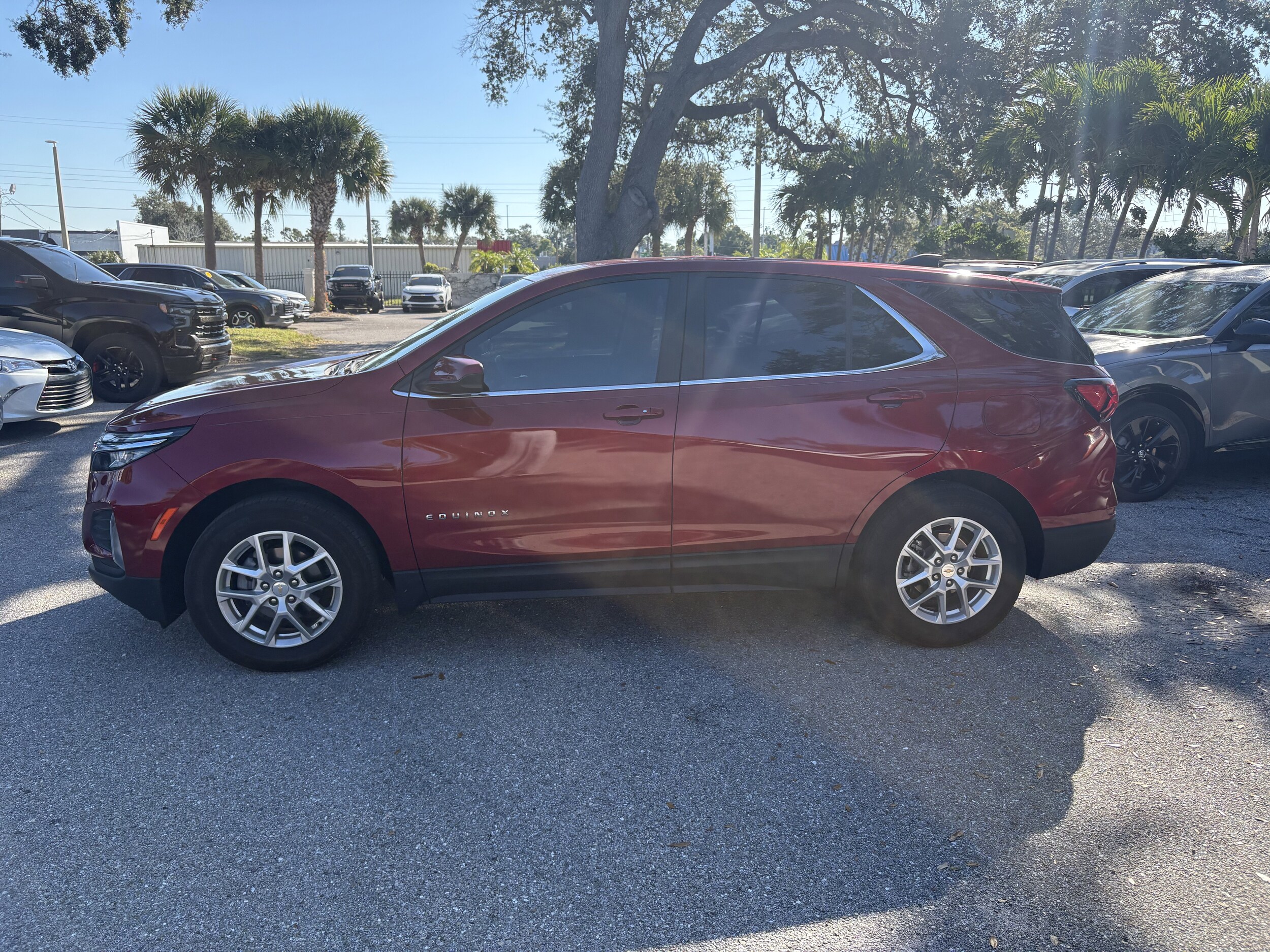 2023 Chevrolet Equinox LT photo 3