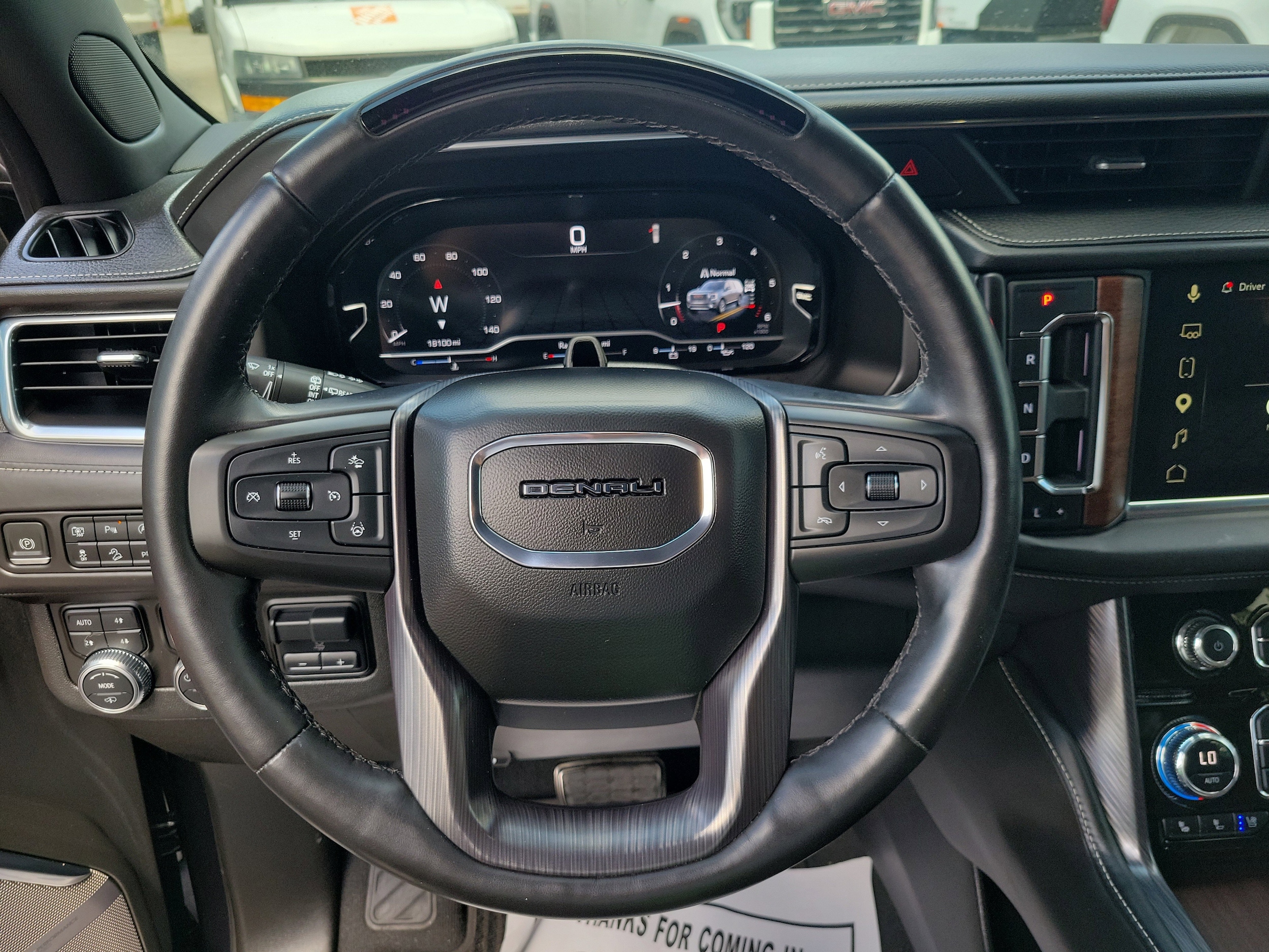 2023 GMC Yukon Denali Ultimate - Photo 30