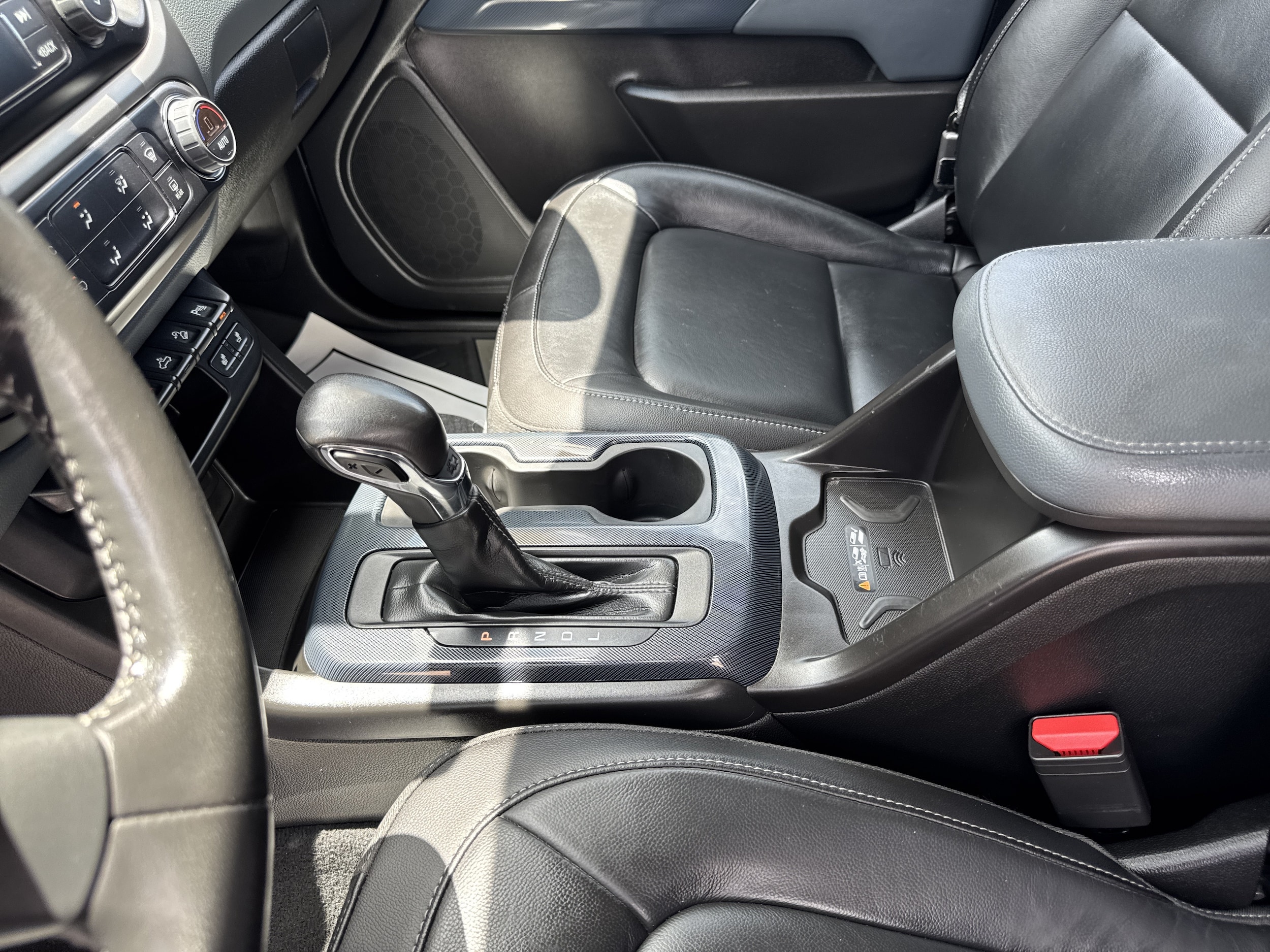 2022 Chevrolet Colorado Z71 - Photo 20