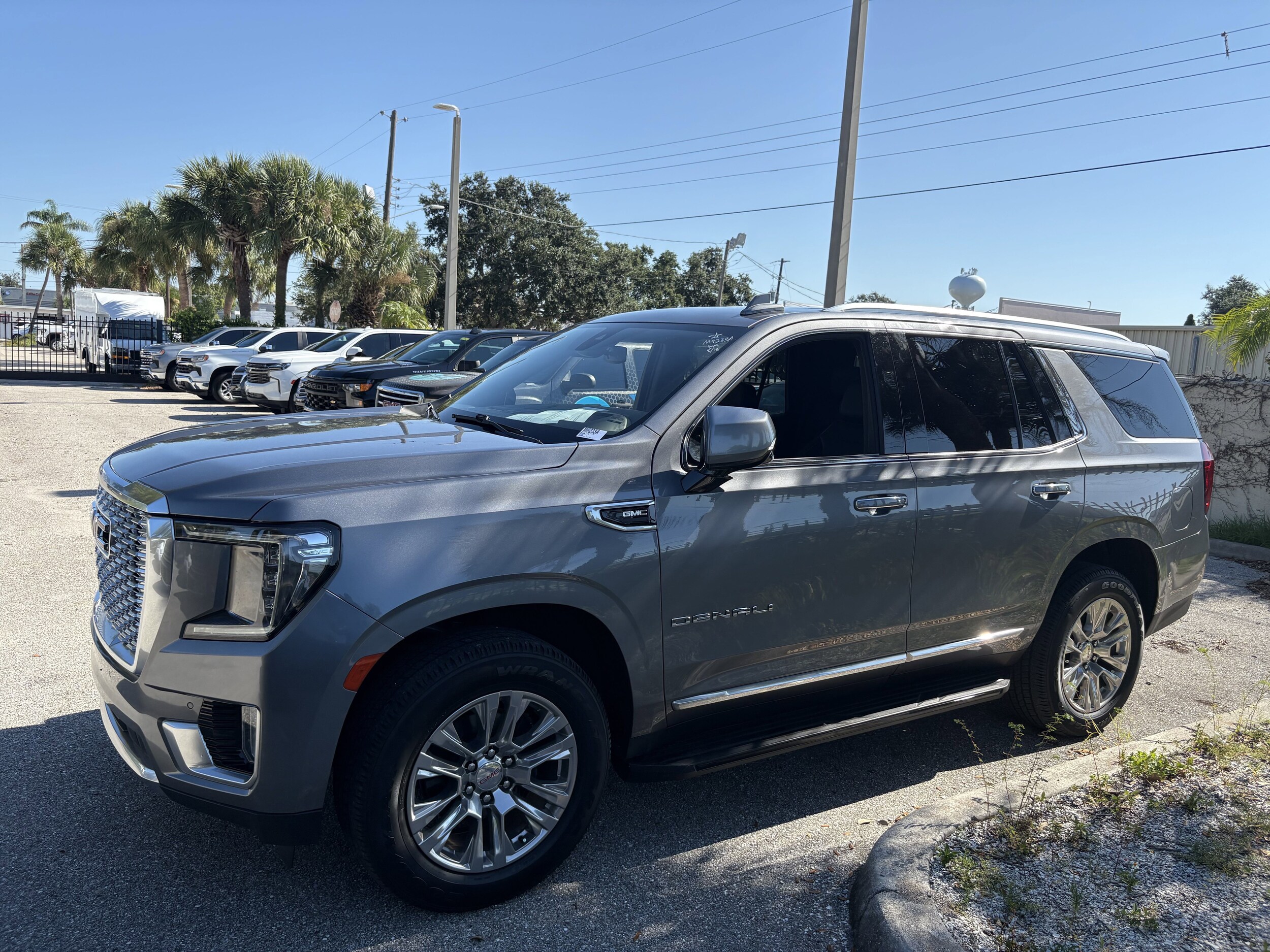2022 Gmc Yukon Denali photo 2