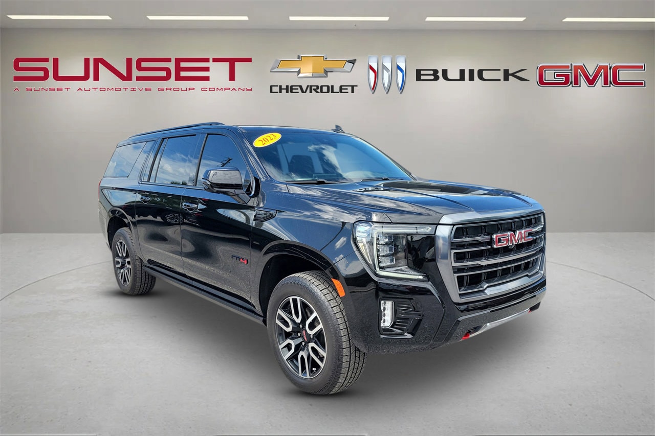 2023 GMC Yukon 4WD AT4's photo