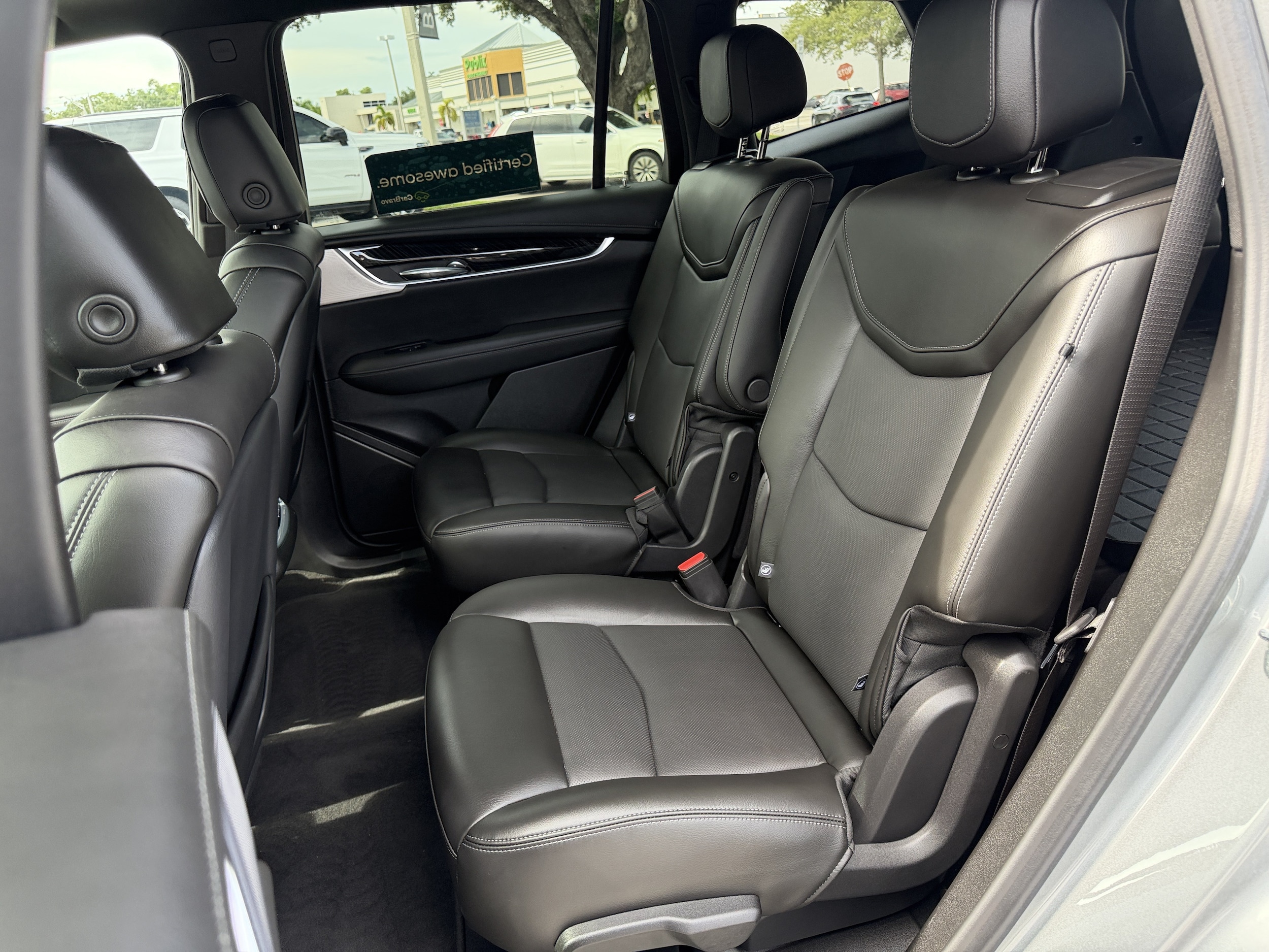 2025 Cadillac XT6 Premium Luxury - Photo 18