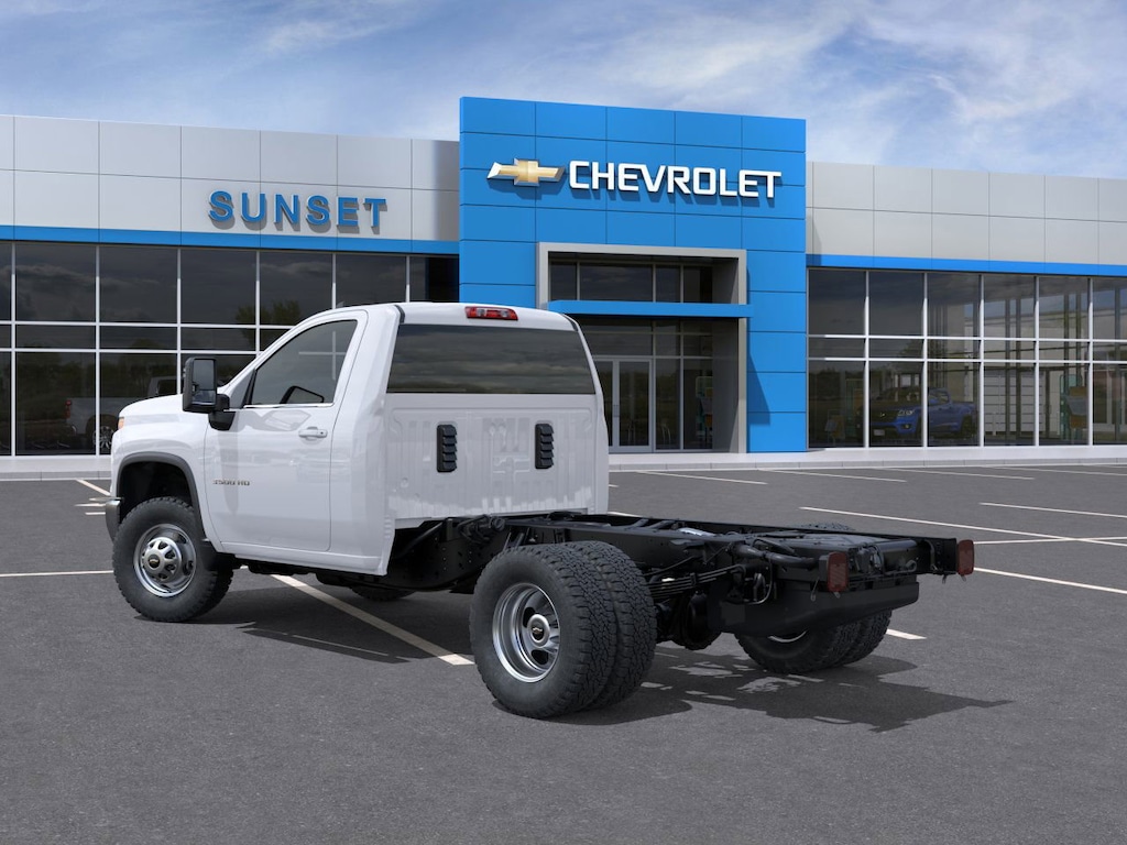 New 2025 Chevrolet Silverado 3500 HD Chassis Cab Work Truck Truck