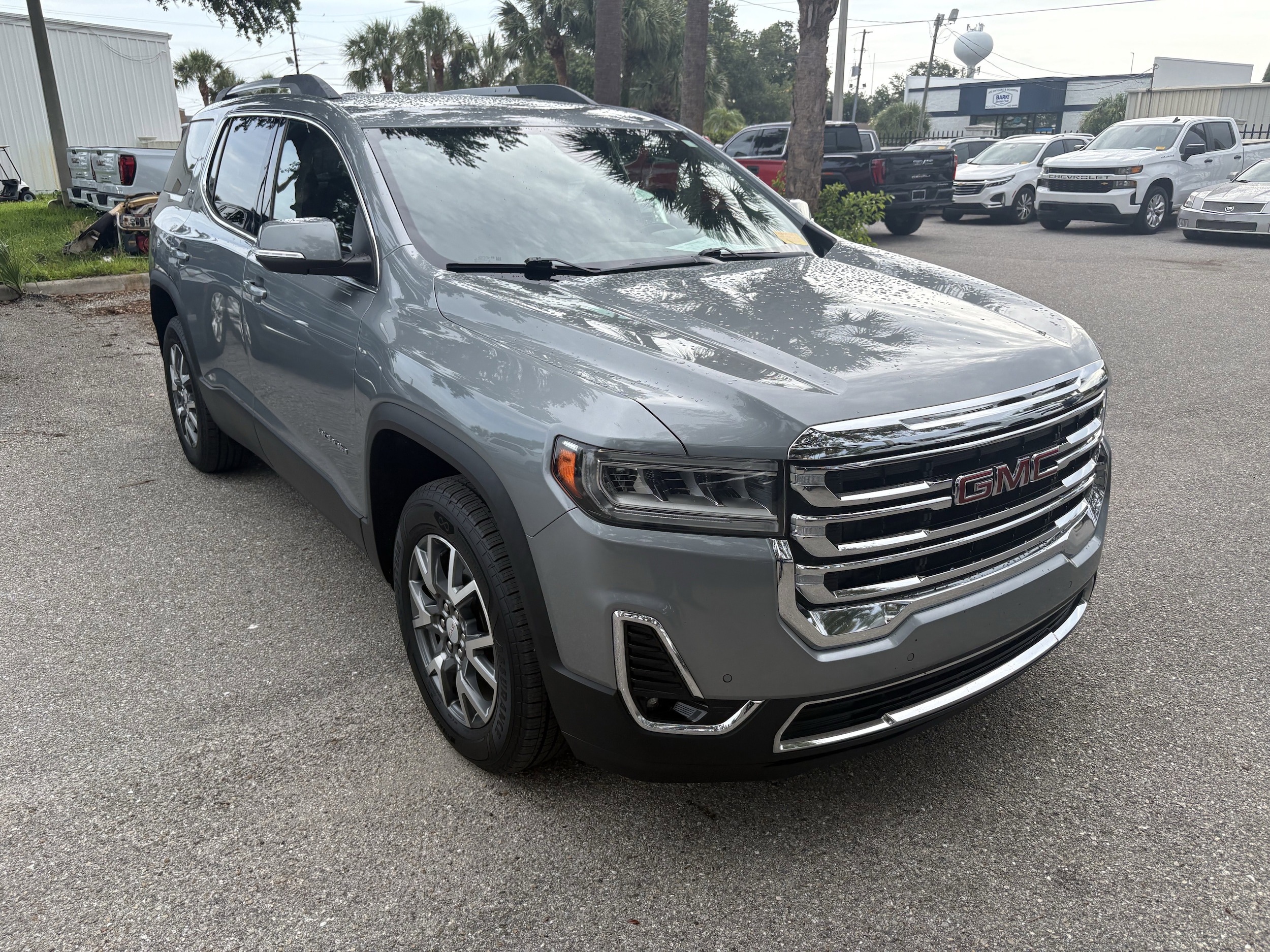 2023 GMC Acadia SLT FWD's photo