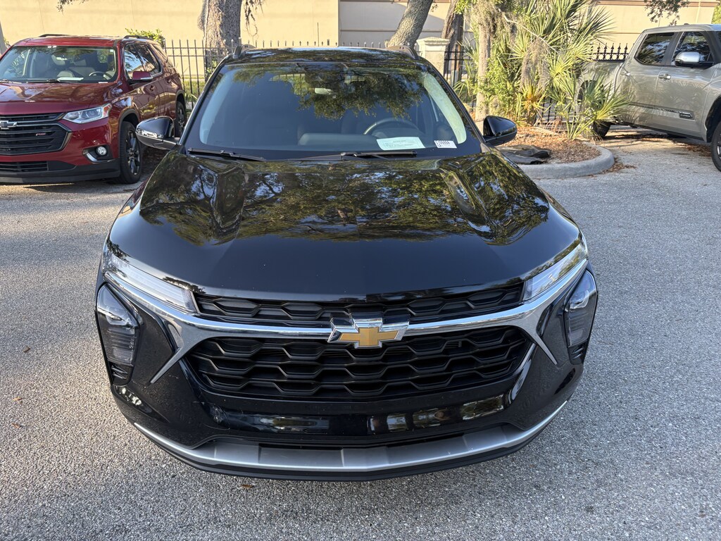 Used 2024 Chevrolet Trax LT SUV