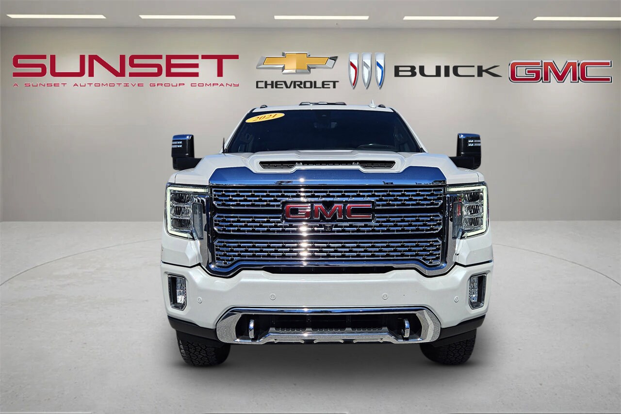 2021 Gmc Sierra 2500 HD Denali photo 2
