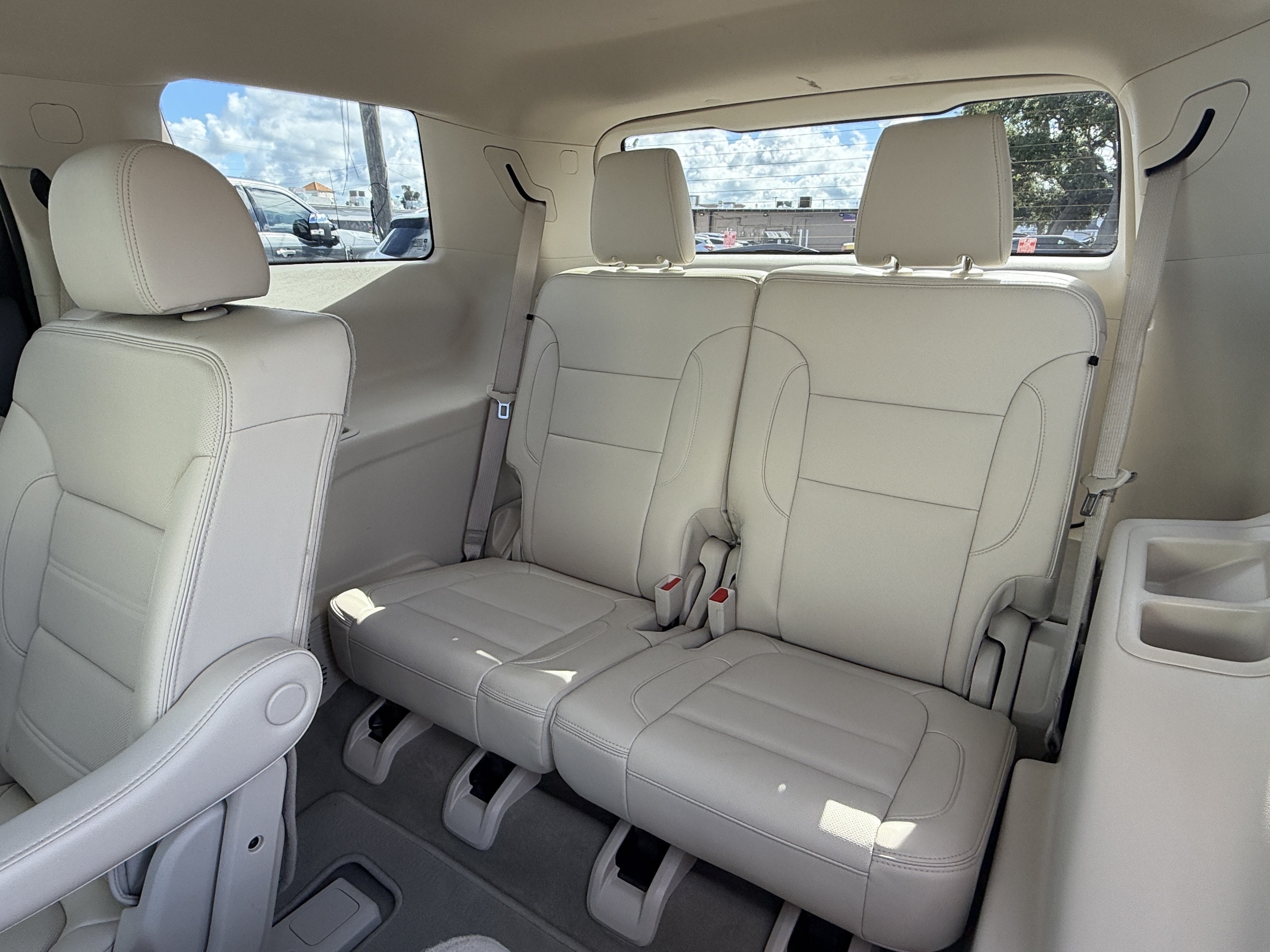 2023 GMC Acadia Denali - Photo 20