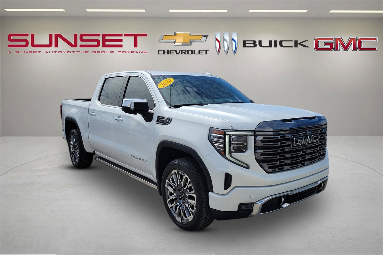 2024 GMC Sierra 4WD Crew Cab Short Box Denali Ultimate's photo