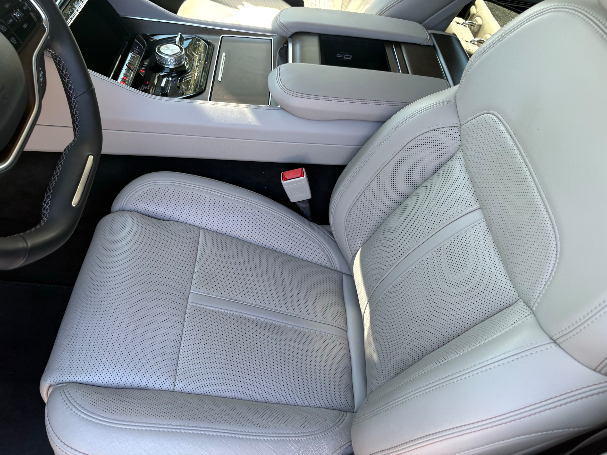 2023 Jeep Grand Wagoneer Series I - Photo 9