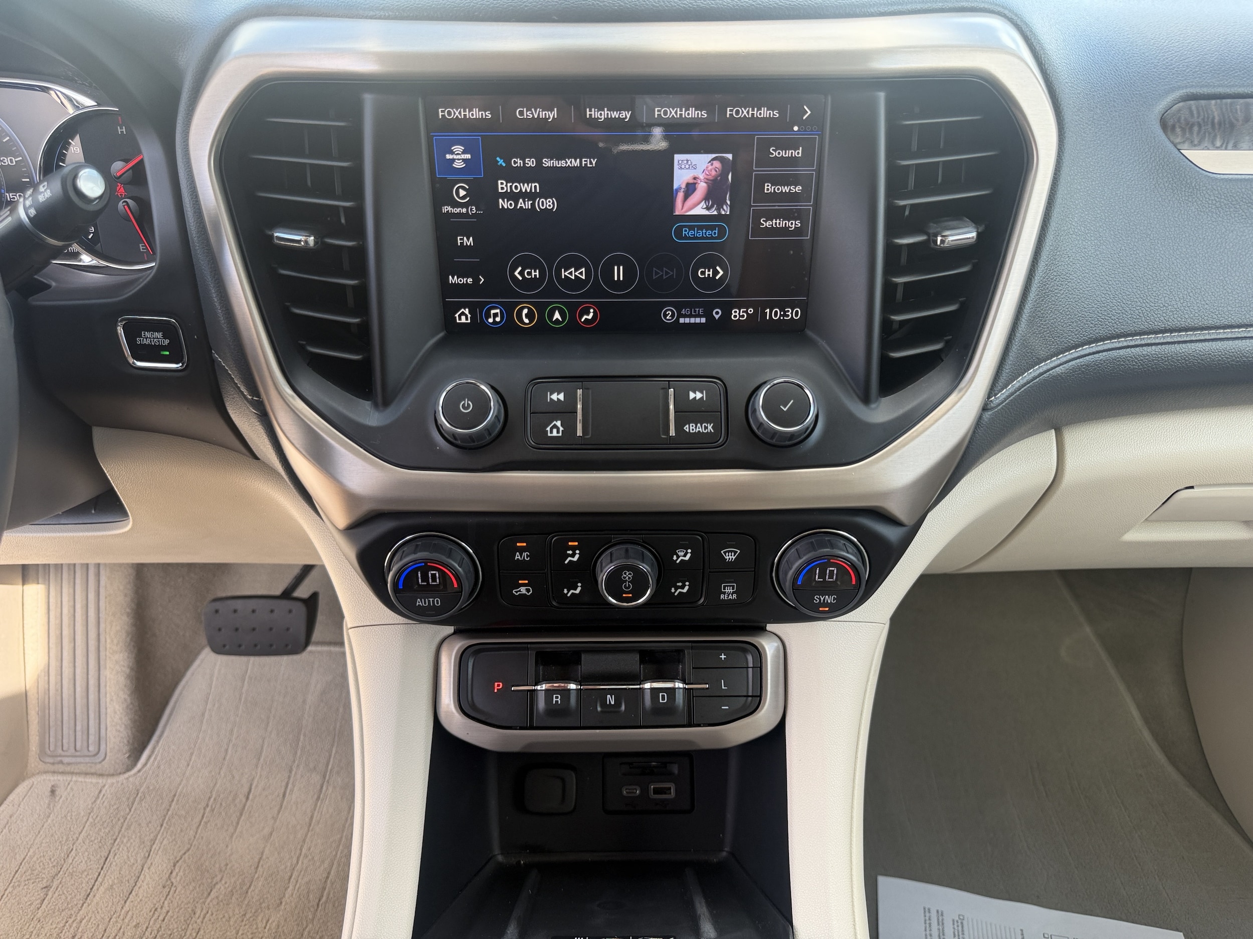 2023 GMC Acadia Denali - Photo 24