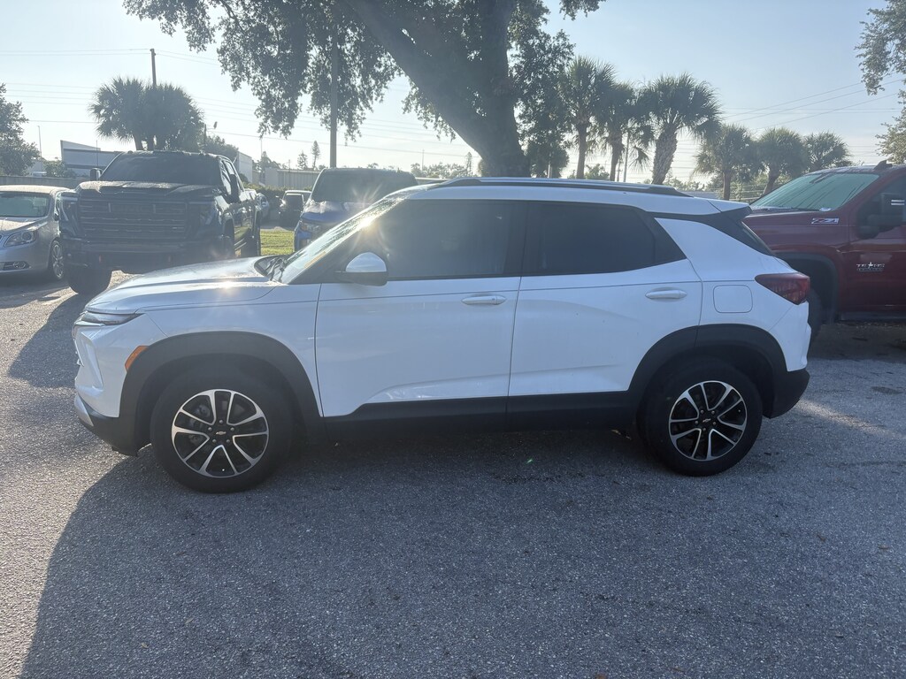 Used 2024 Chevrolet Trailblazer LT SUV