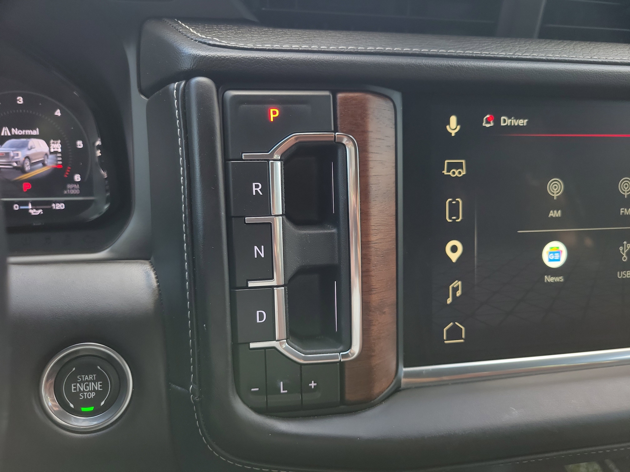 2023 GMC Yukon Denali Ultimate - Photo 26