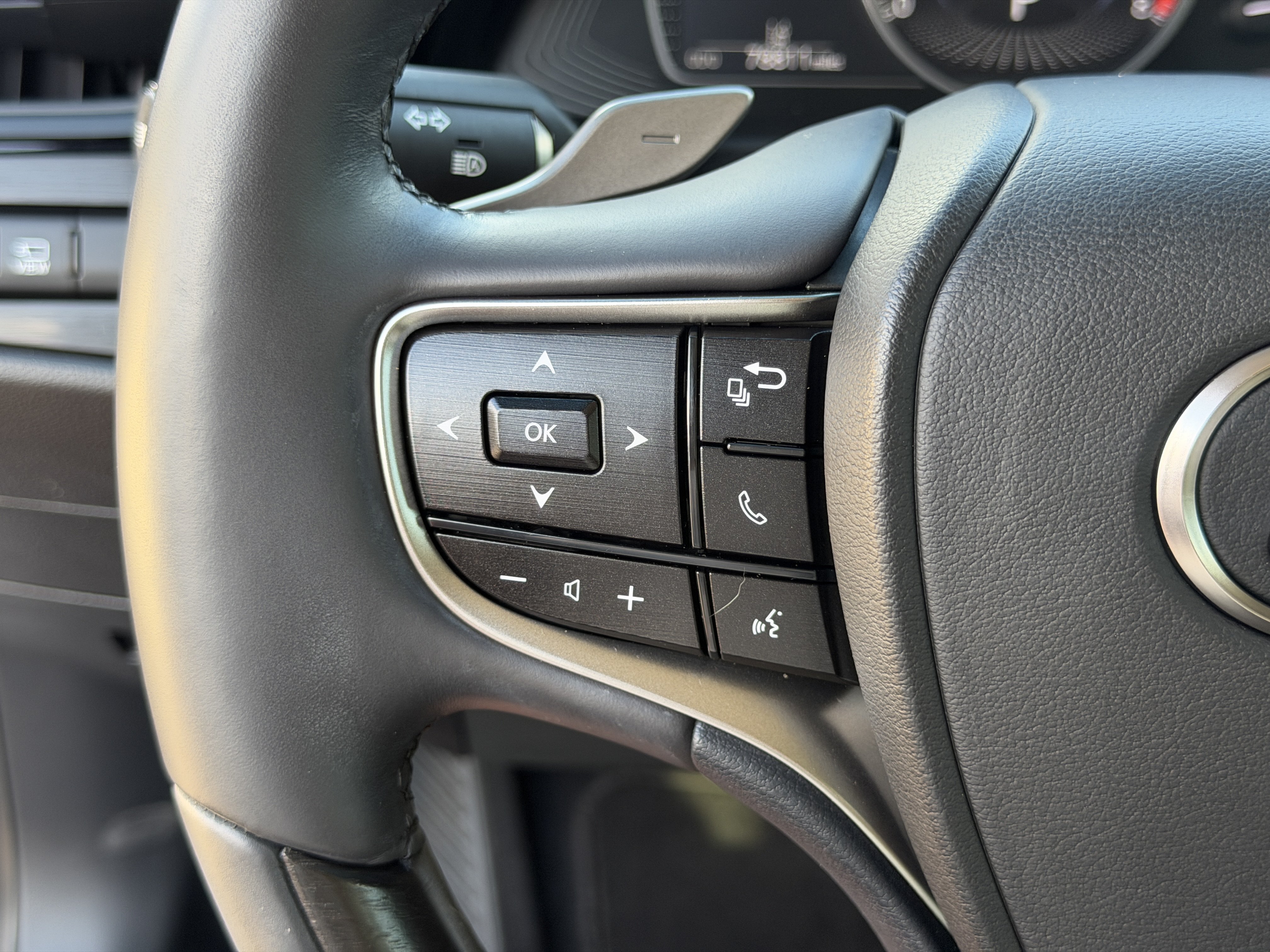 2022 Lexus ES 350 Ultra Luxury - Photo 32