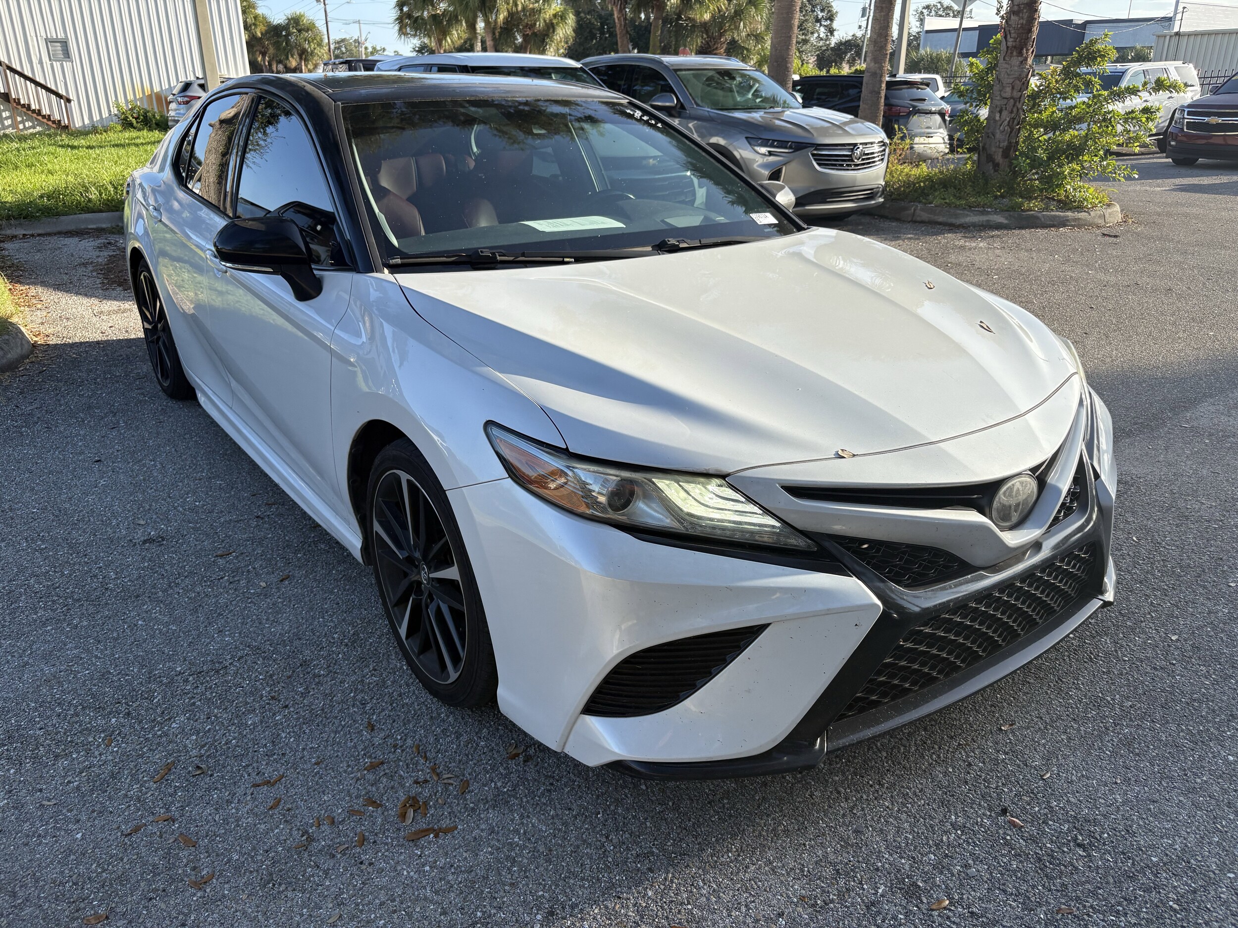 2019 Toyota Camry XSE V6 photo 3