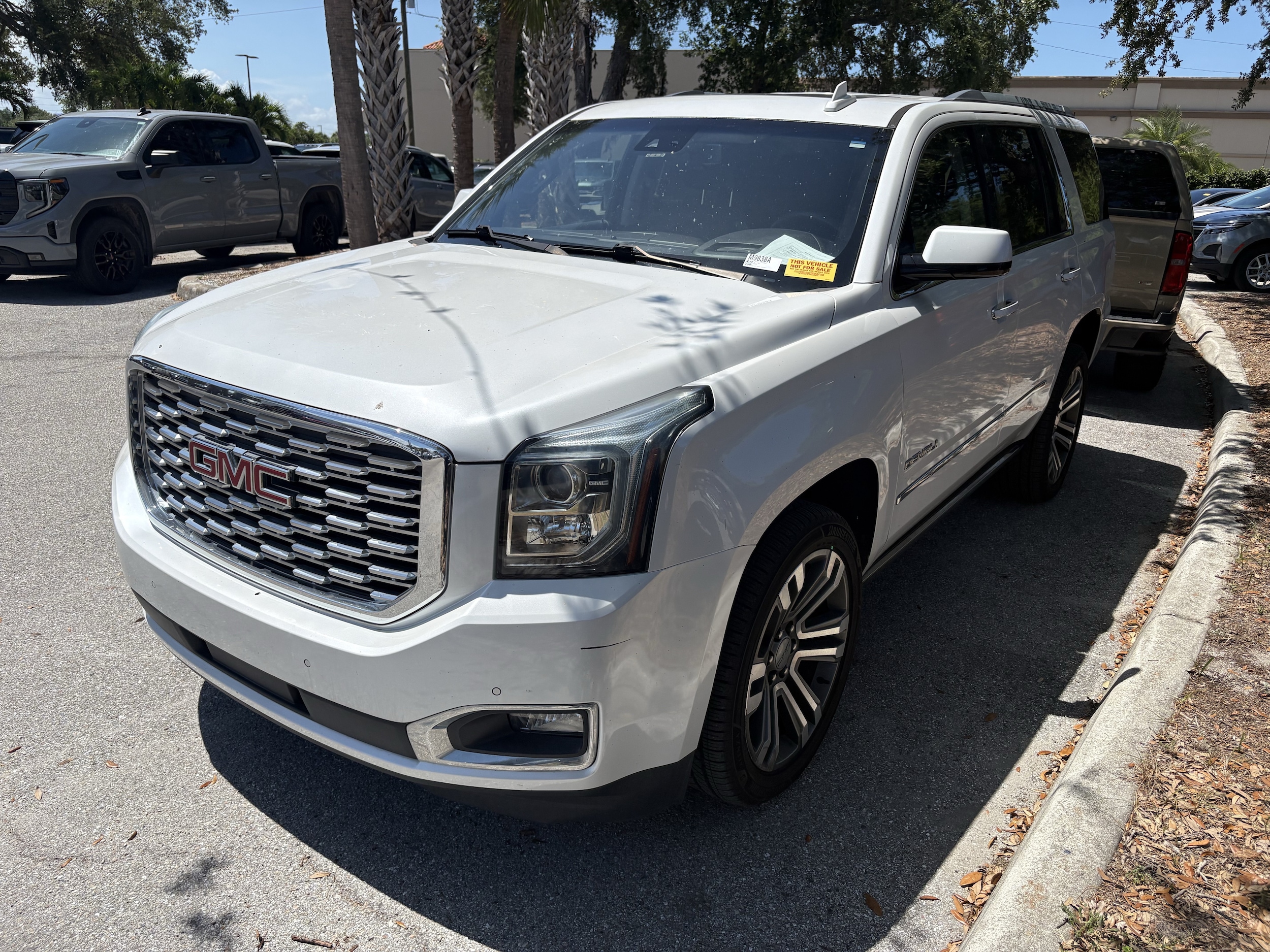 2018 GMC Yukon Denali - Photo 3
