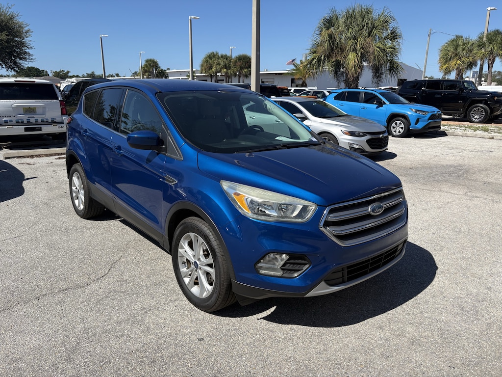 Used 2017 Ford Escape SE SUV