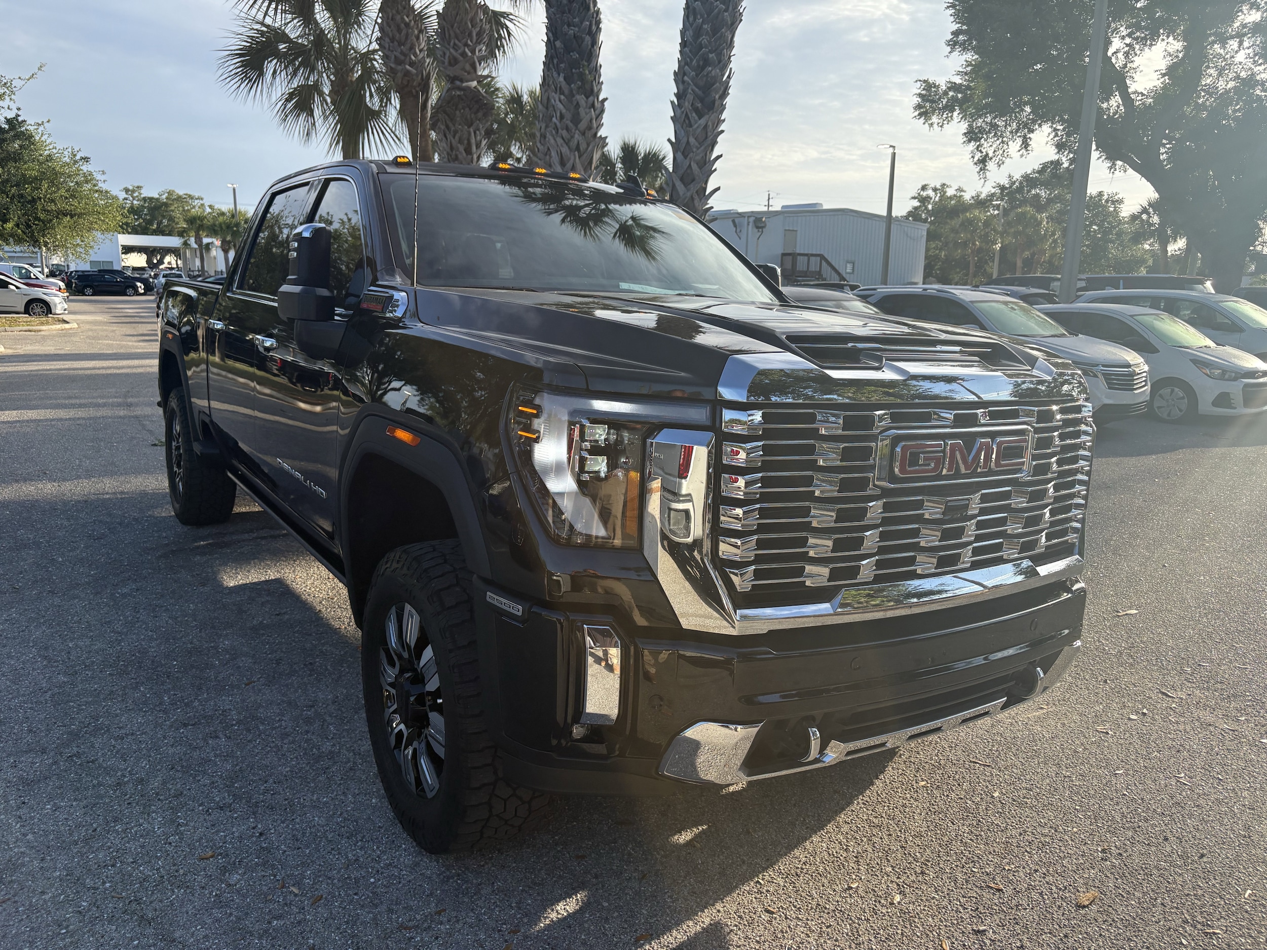2024 GMC Sierra 4WD Crew Cab Standard Box Denali's photo