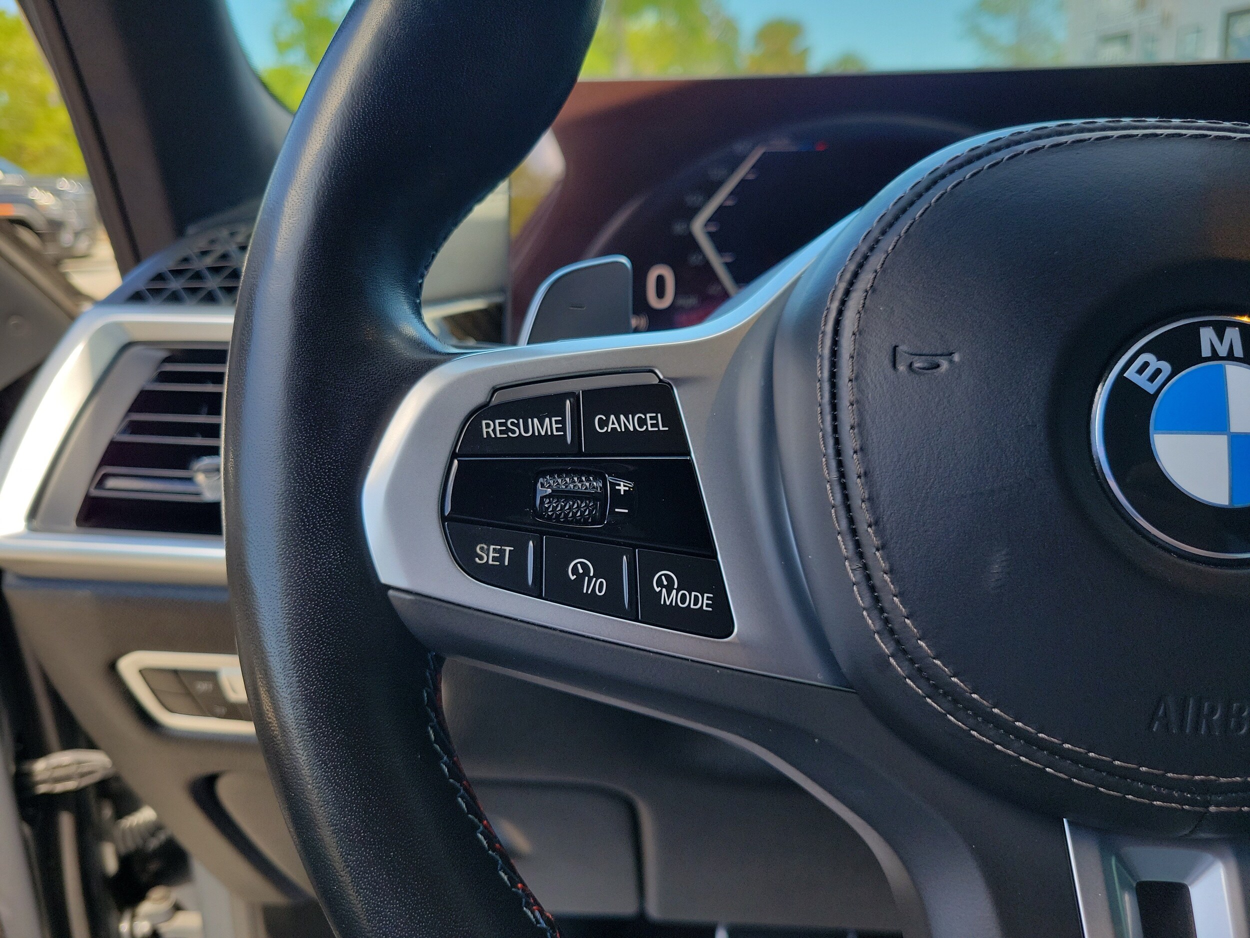 2023 BMW X7 M60i - Photo 28