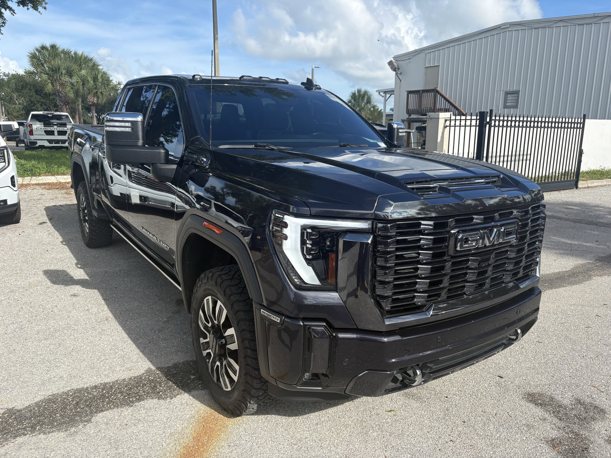 2024 GMC Sierra 4WD Crew Cab Long Box Denali Ultimate's photo