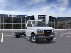 2025 GMC Savana Cutaway 4500 2WT Cutaway Van