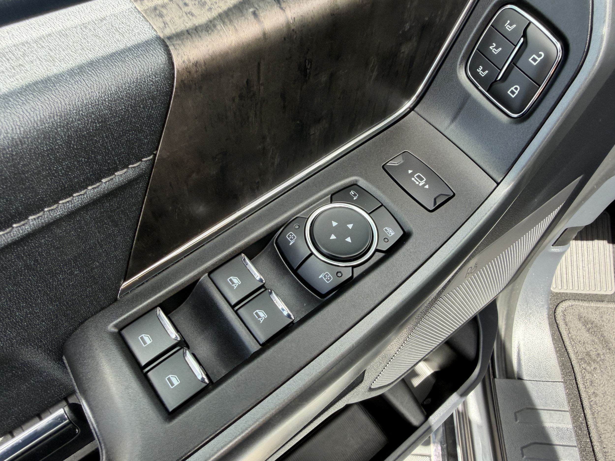 2024 Ford F-250 Super Duty Lariat - Photo 18