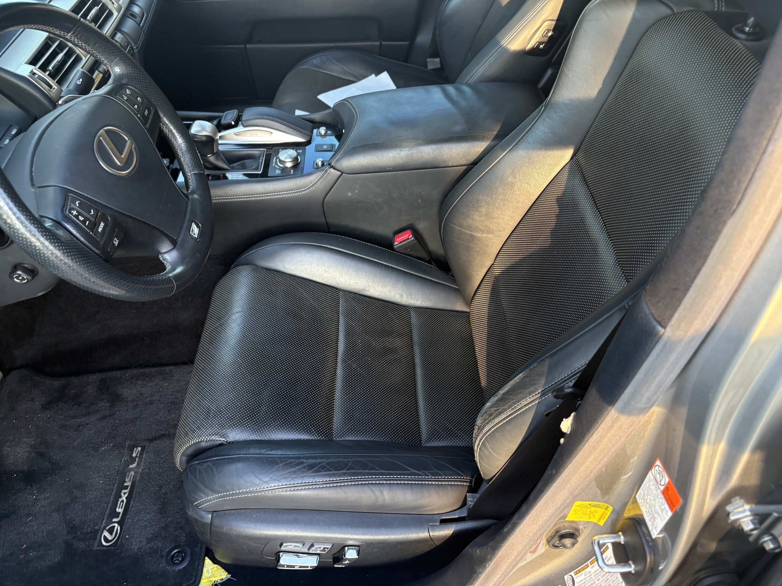 2016 Lexus LS Base - Photo 10
