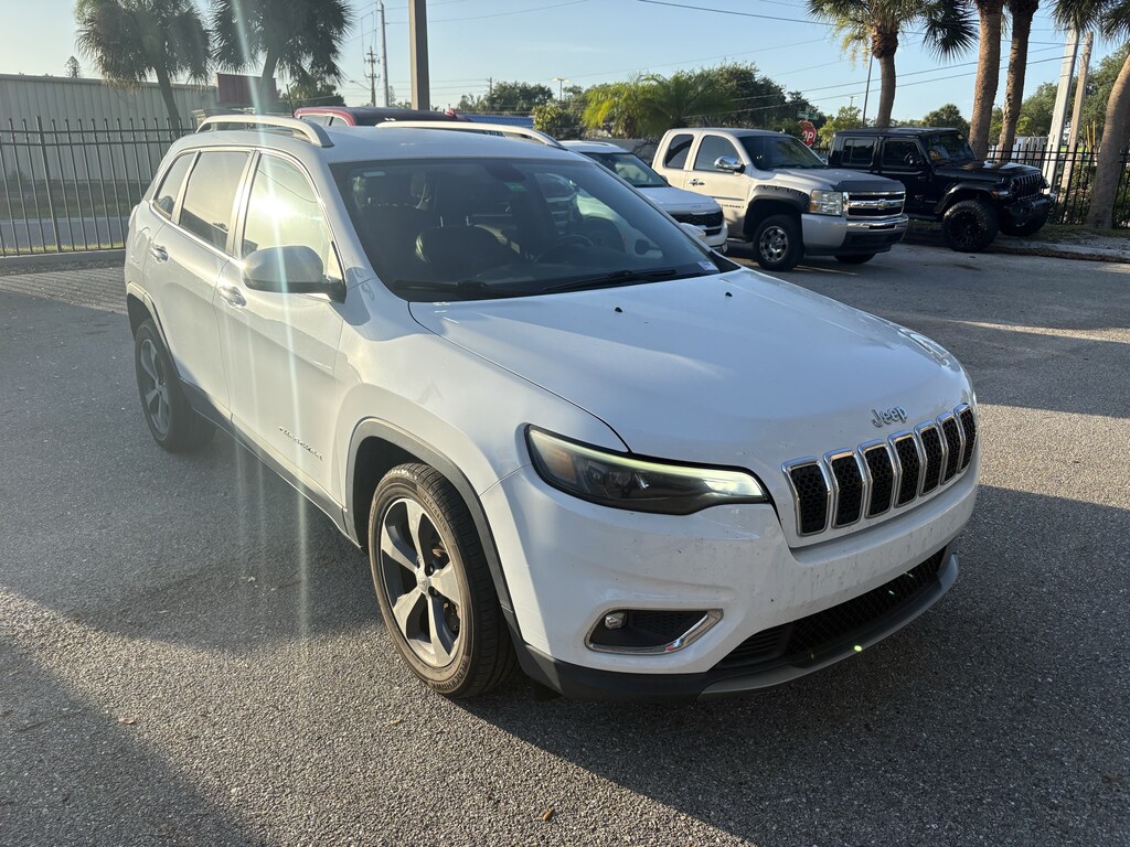 Used 2019 Jeep Cherokee Limited FWD SUV