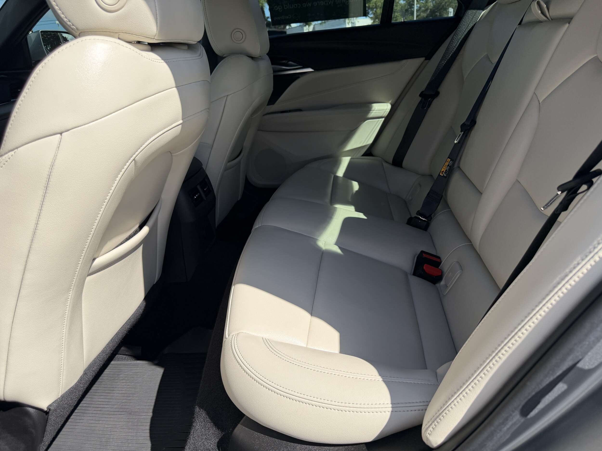 2024 Cadillac CT4 Luxury - Photo 17