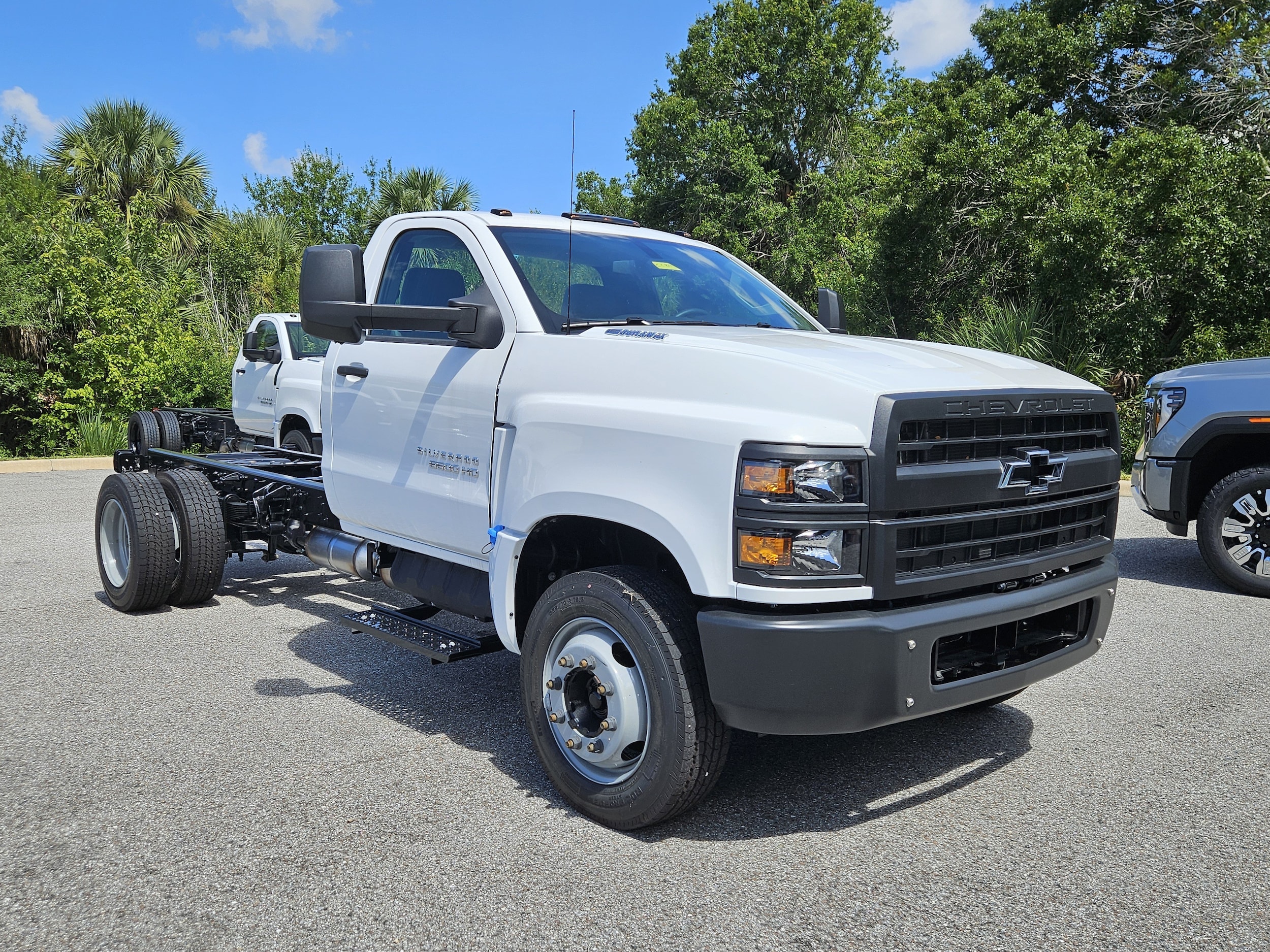 2024 Chevrolet Silverado 4500 Medium Duty Chassis Cab