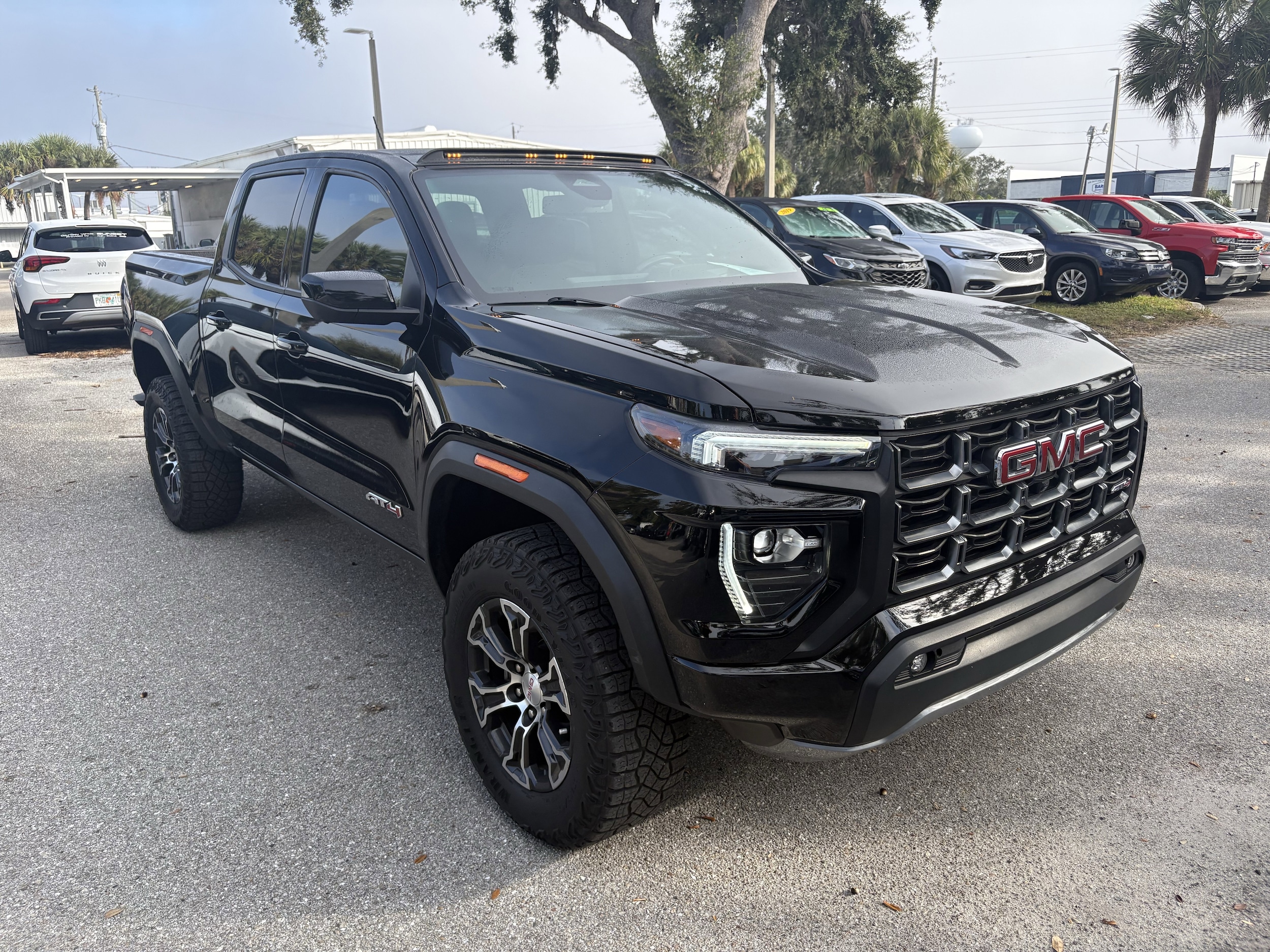 2023 GMC Canyon AT4's photo