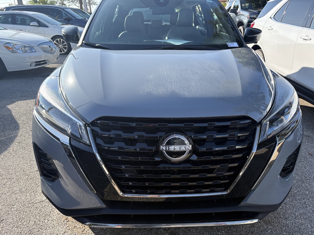 Used 2023 Nissan Kicks SR Xtronic CVT SUV