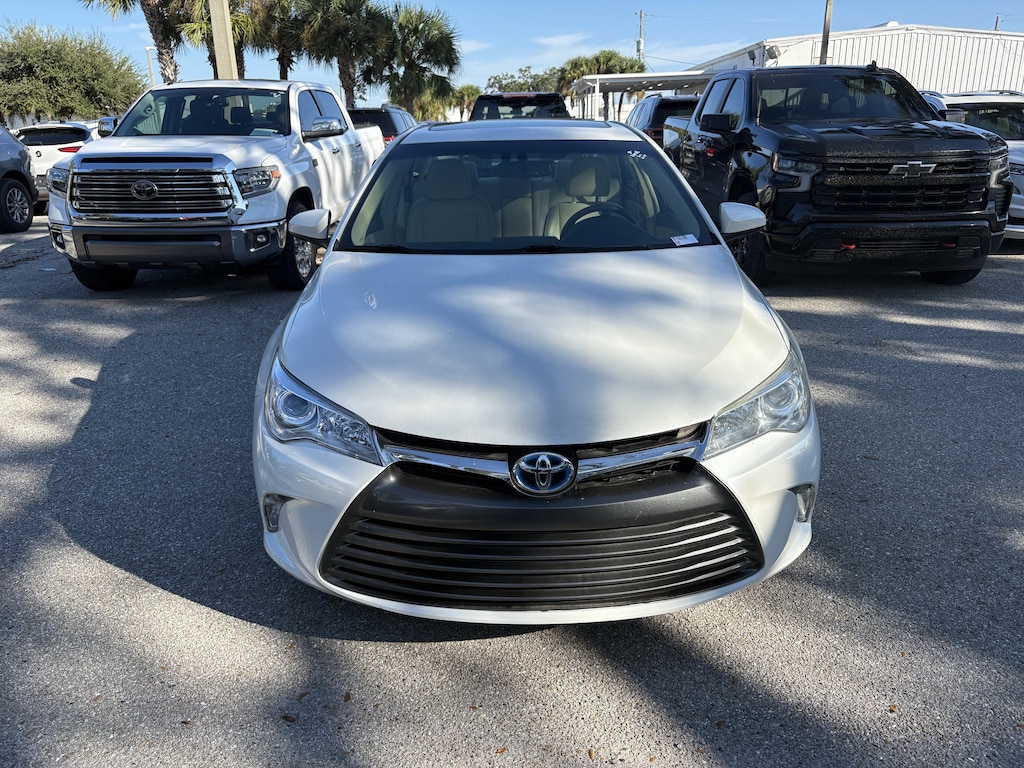 Used 2017 Toyota Camry Hybrid LE