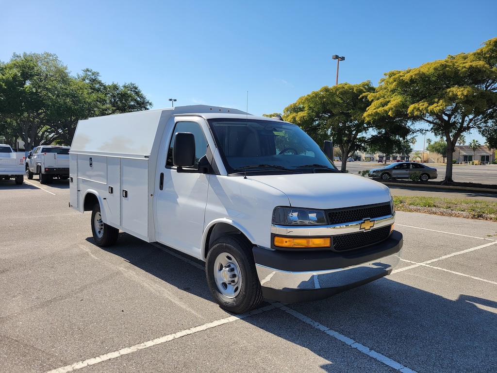 New 2025 Chevrolet Express Cutaway 3500 1WT Cutaway Van