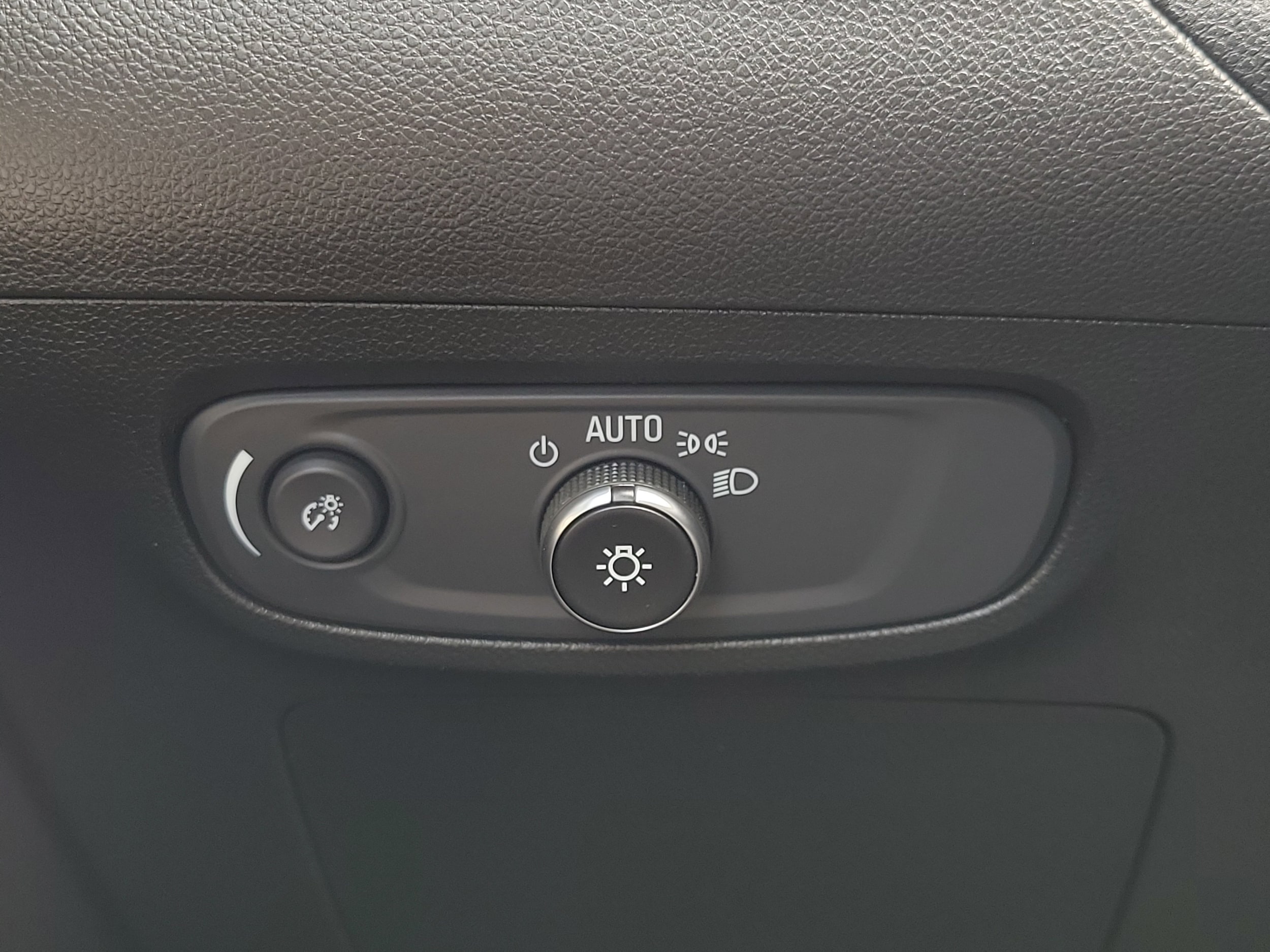 2024 Buick Encore GX Sport Touring - Photo 26