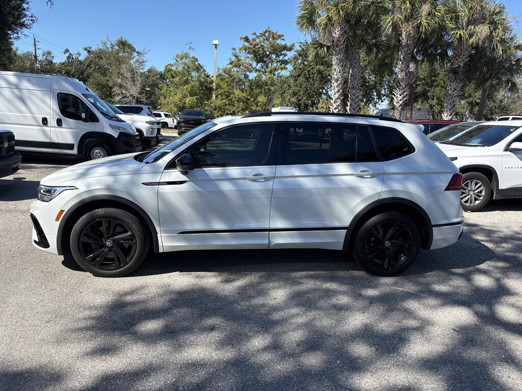 Used 2024 Volkswagen Tiguan 2.0T SE R-Line Black SUV