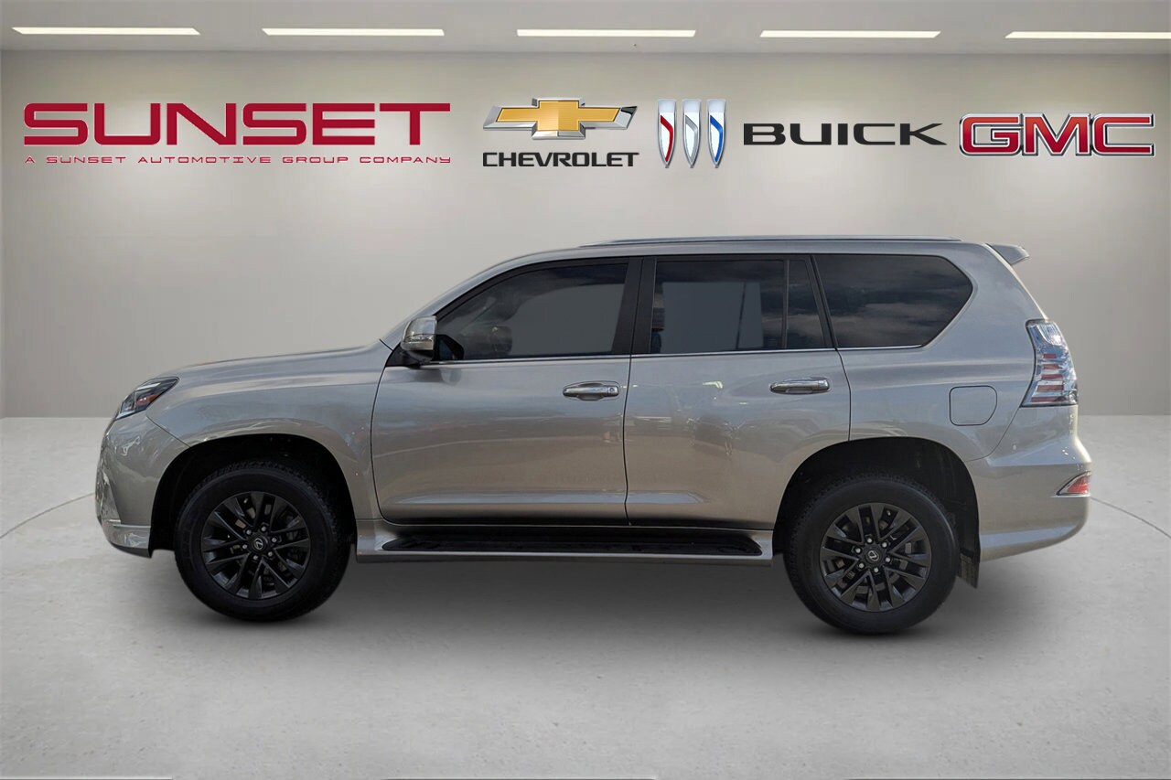 2023 Lexus GX 460 Premium photo 4