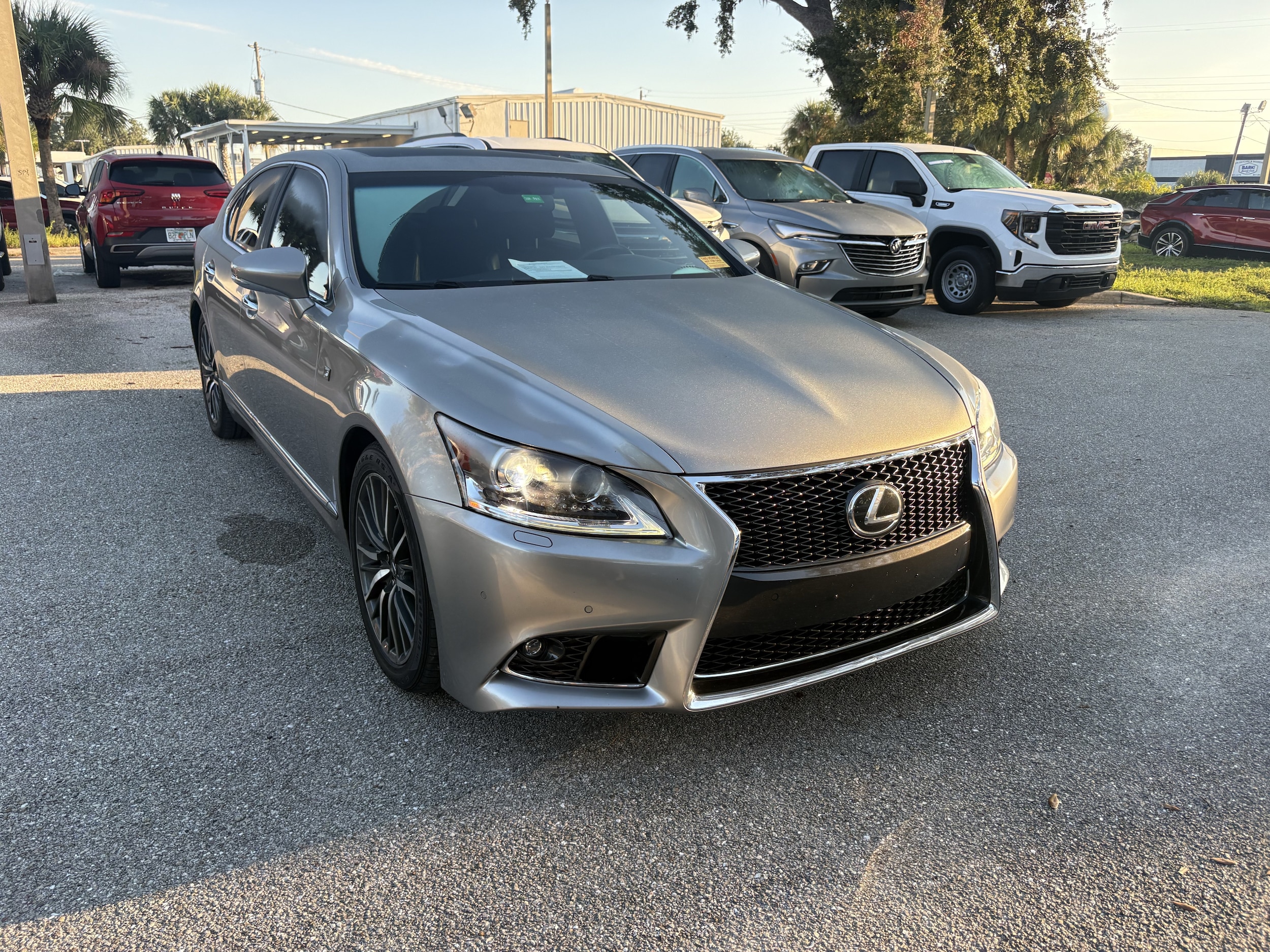 2016 Lexus LS