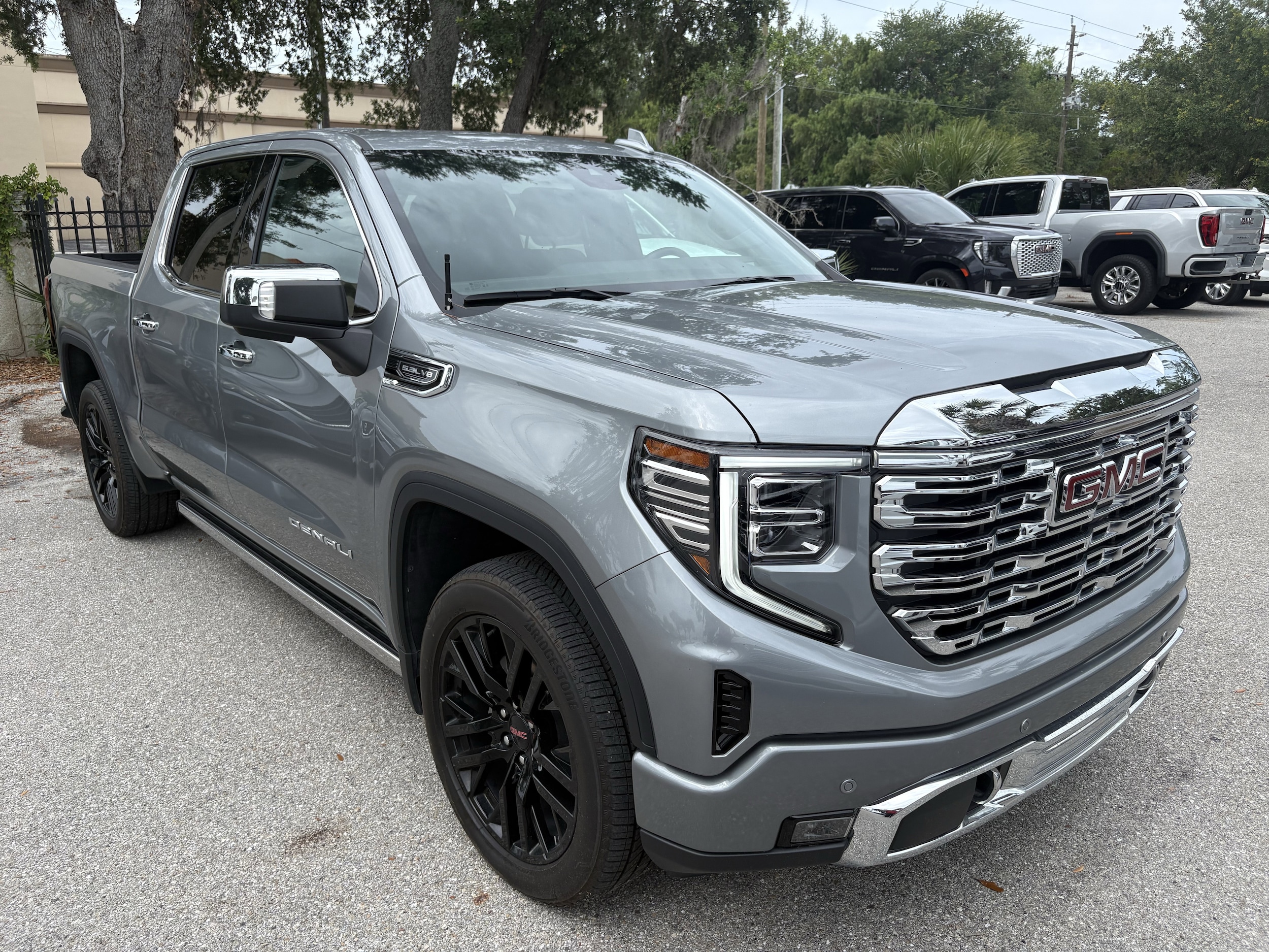 2024 GMC Sierra 4WD Crew Cab Short Box Denali's photo
