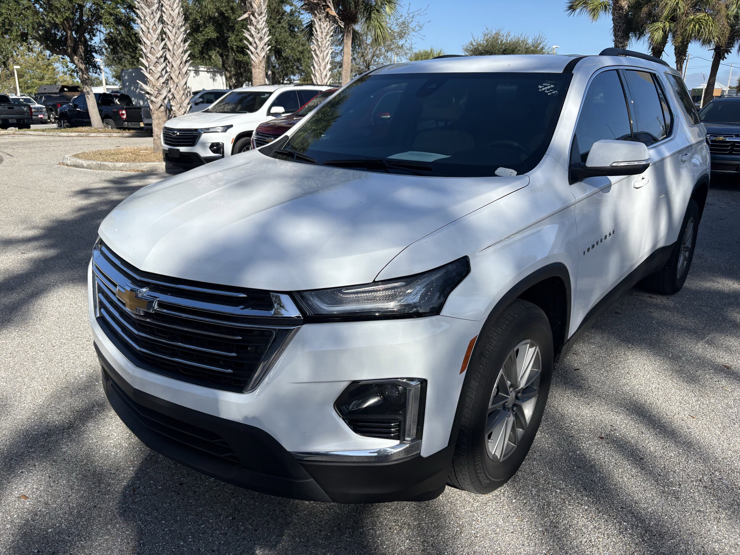 2023 Chevrolet Traverse Cloth photo 3