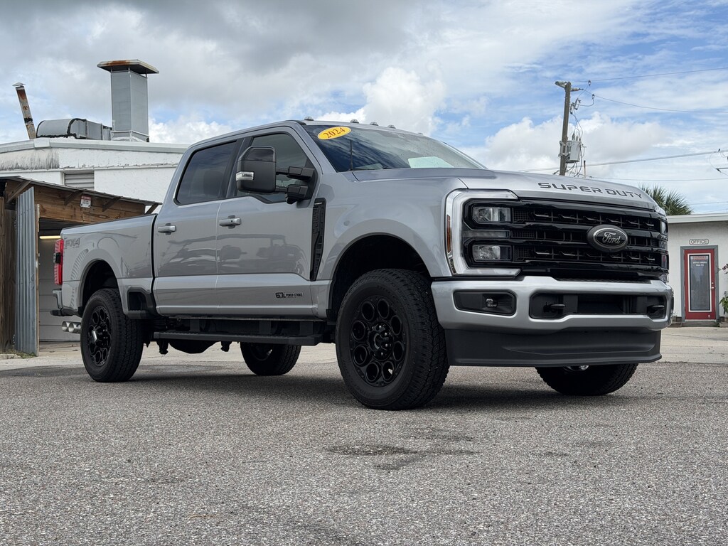 Used 2024 Ford F-350 Lariat Truck