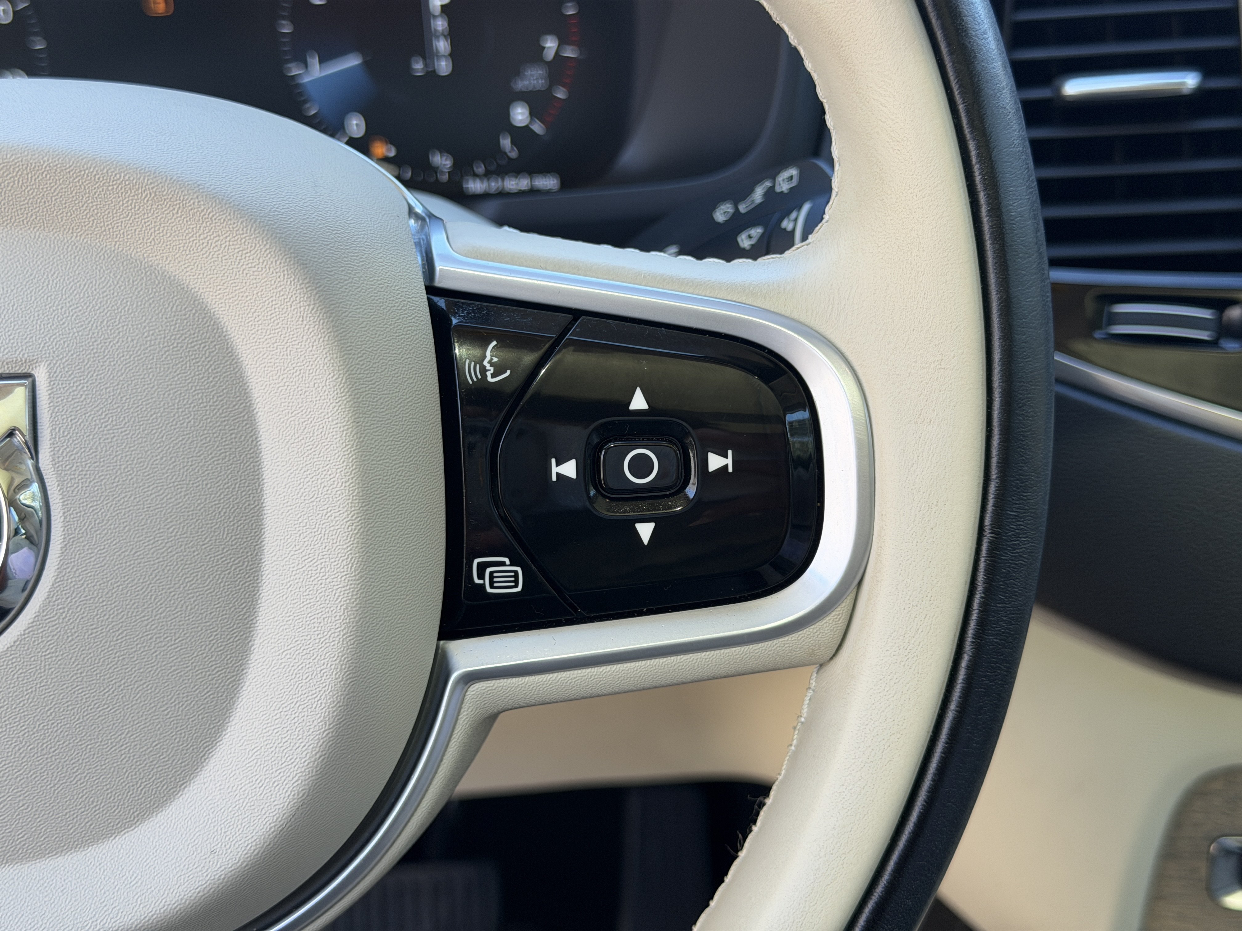2022 Volvo XC90 Inscription - Photo 33