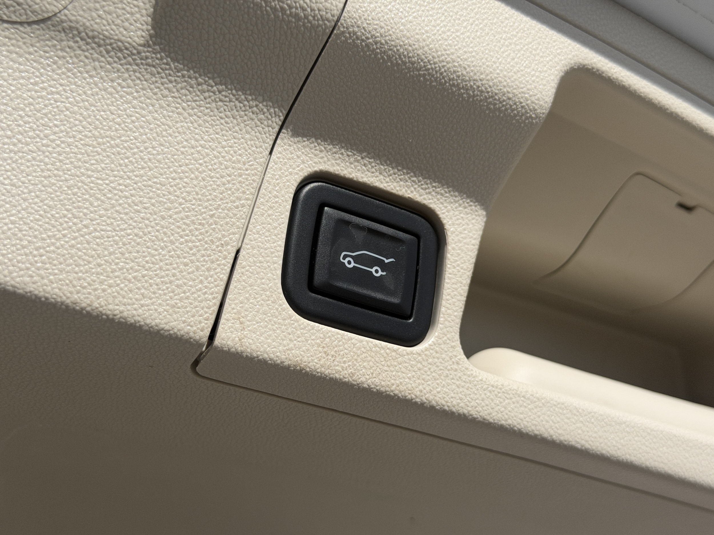 2023 GMC Acadia Denali - Photo 12
