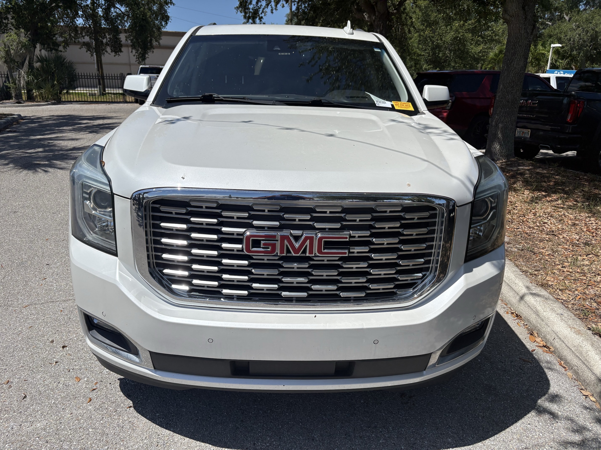 2018 GMC Yukon Denali - Photo 2