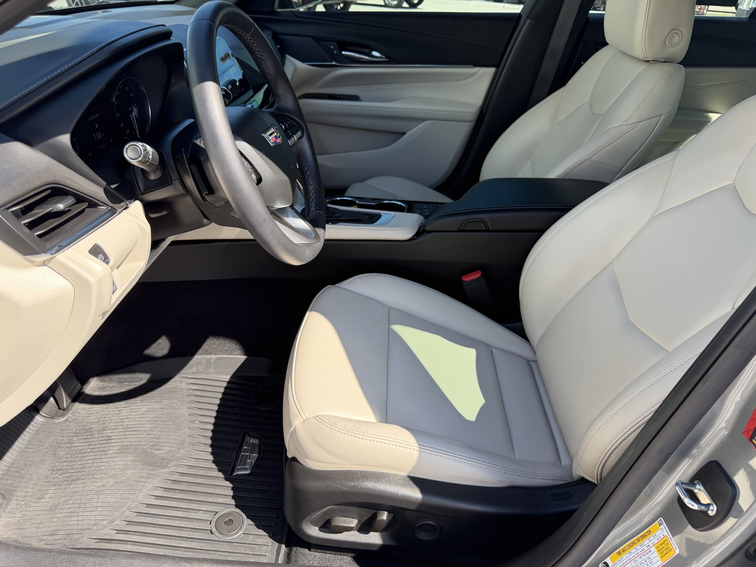 2024 Cadillac CT4 Luxury - Photo 21
