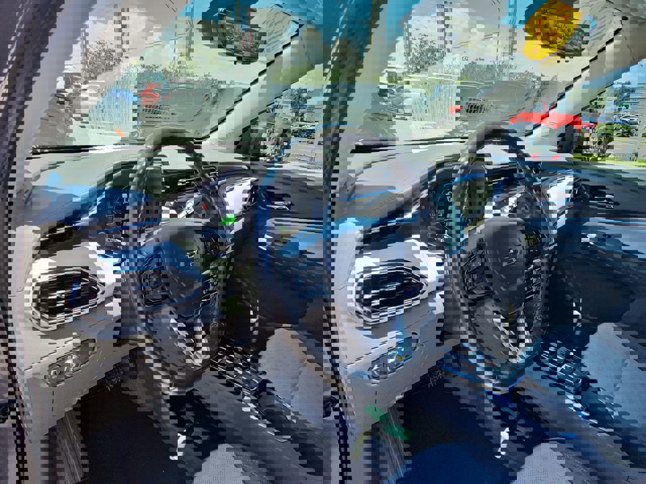 Used 2022 Chevrolet Bolt EUV Premier with VIN 1G1FZ6S04N4110901 for sale in Sarasota, FL