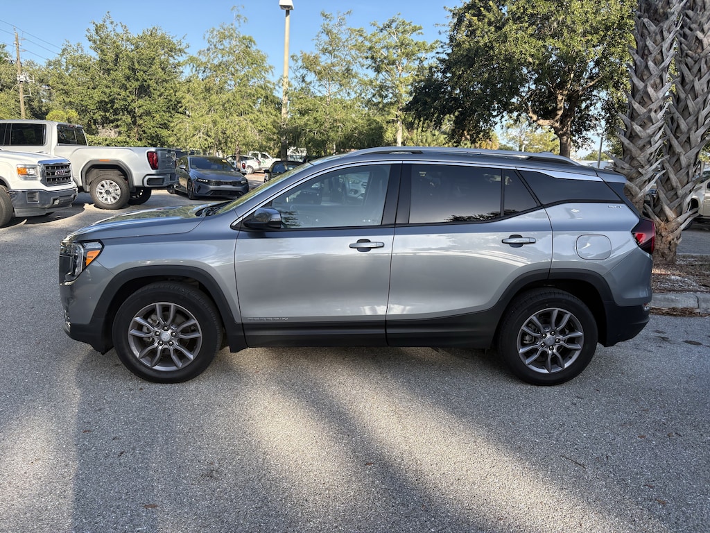 Used 2023 GMC Terrain SLT SUV